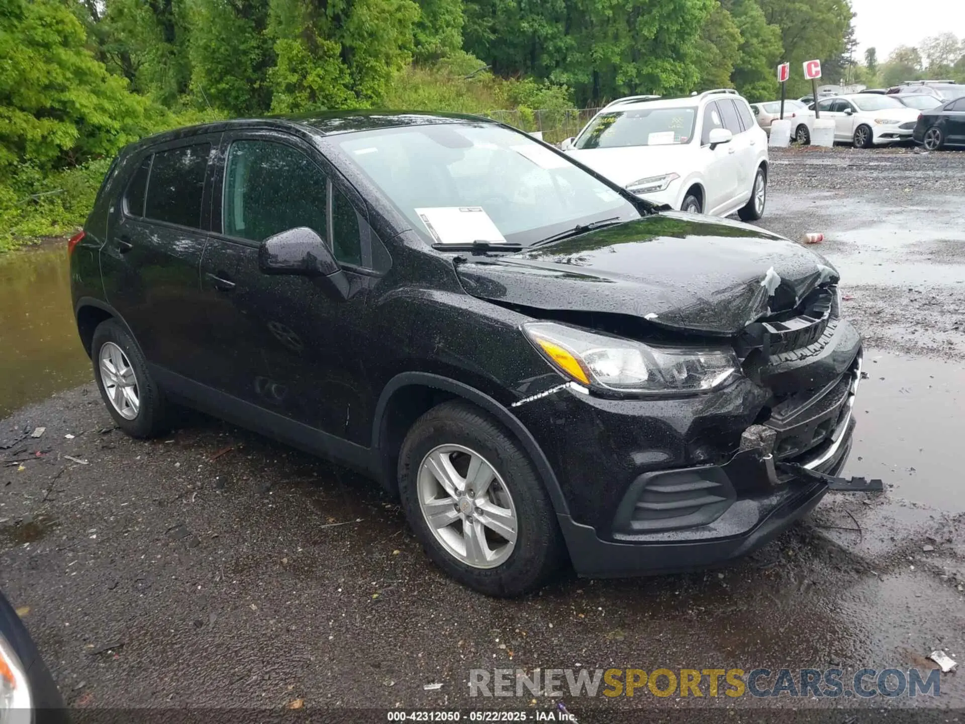 1 Photograph of a damaged car KL7CJKSB2MB312199 CHEVROLET TRAX 2021