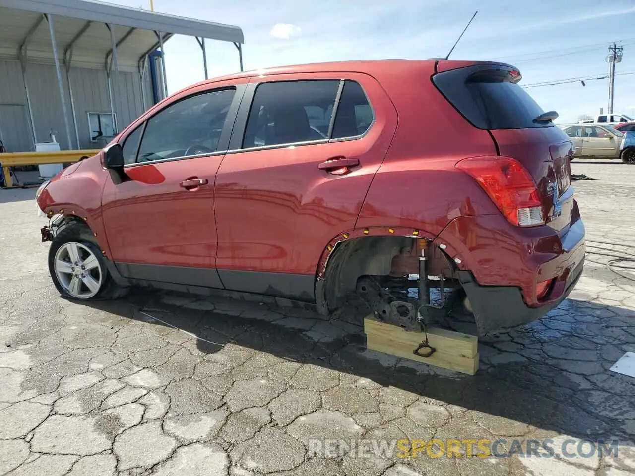2 Photograph of a damaged car KL7CJKSB2MB319282 CHEVROLET TRAX 2021