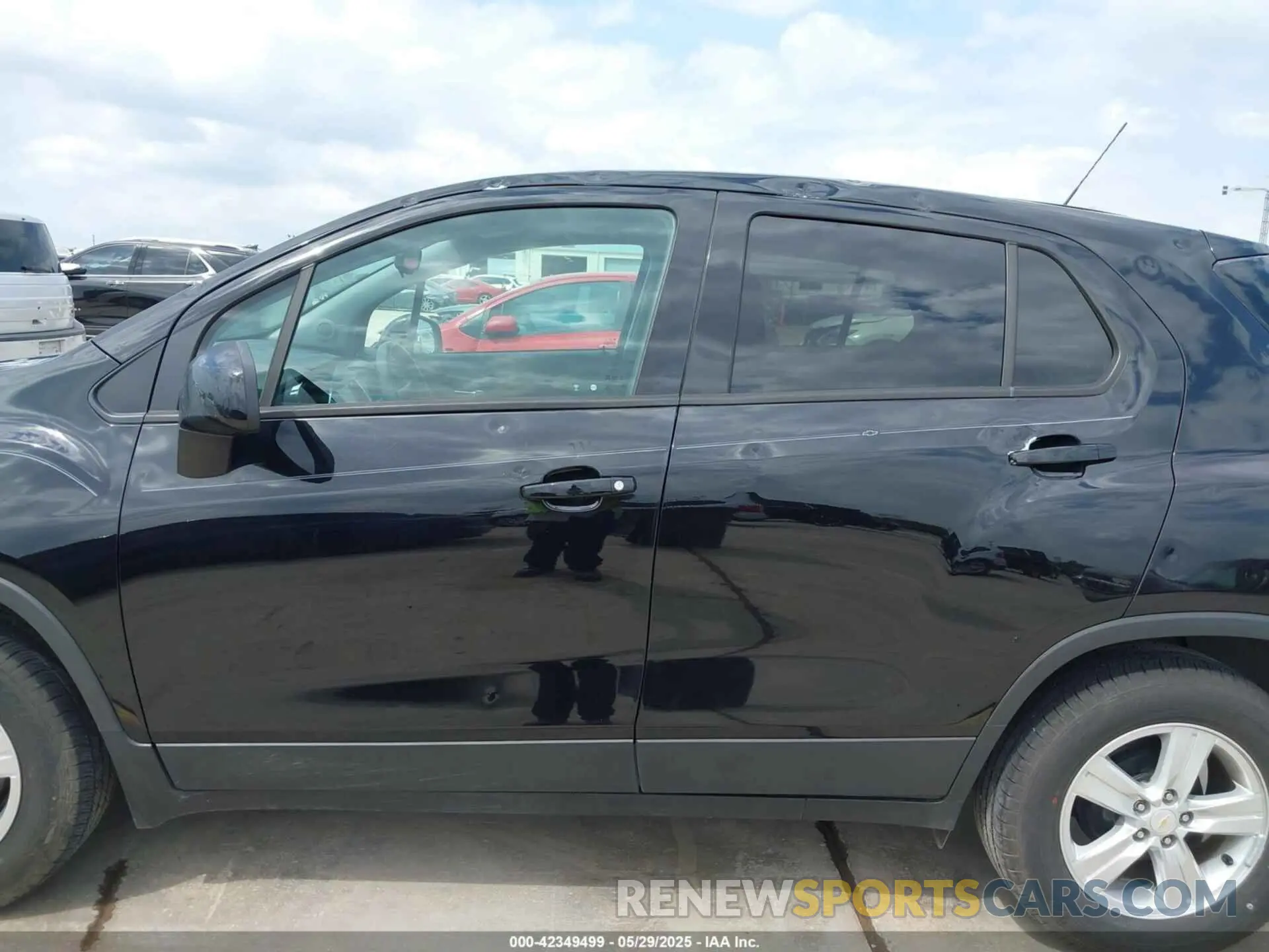14 Photograph of a damaged car KL7CJKSB2MB320416 CHEVROLET TRAX 2021