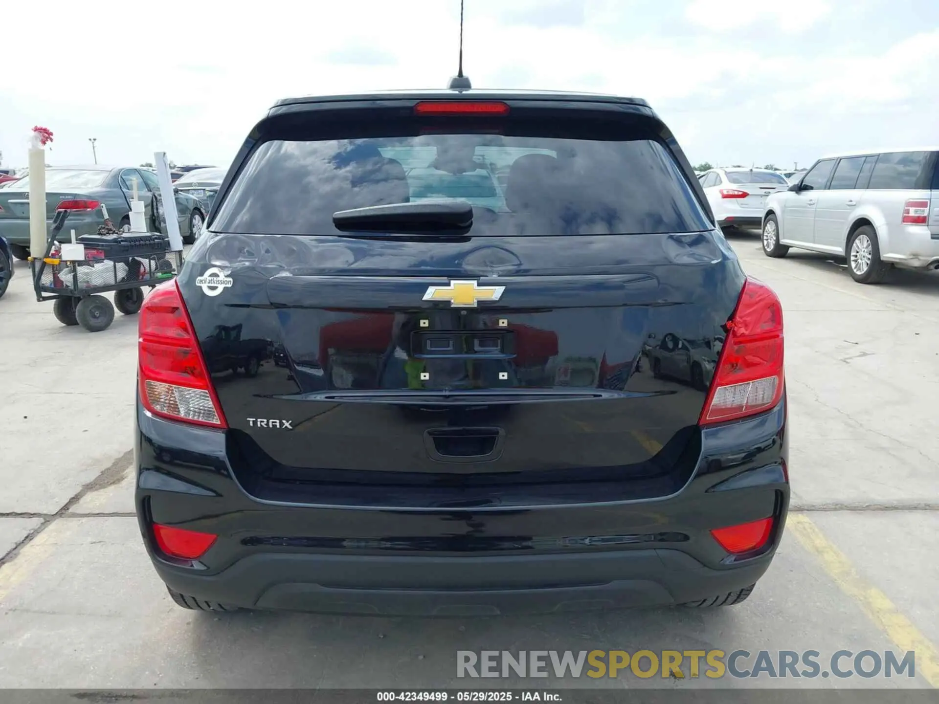 16 Photograph of a damaged car KL7CJKSB2MB320416 CHEVROLET TRAX 2021