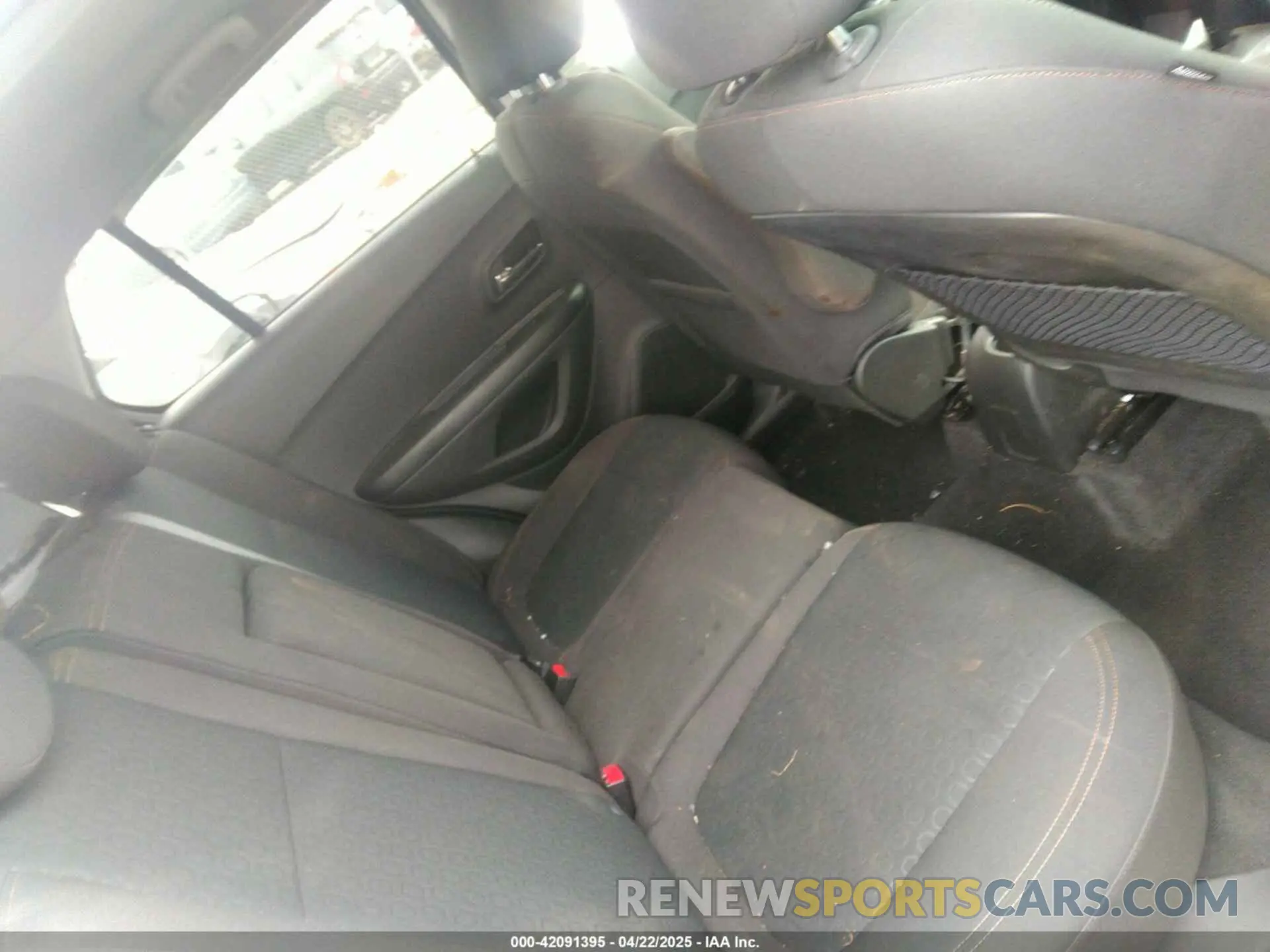8 Photograph of a damaged car KL7CJKSB3MB332543 CHEVROLET TRAX 2021