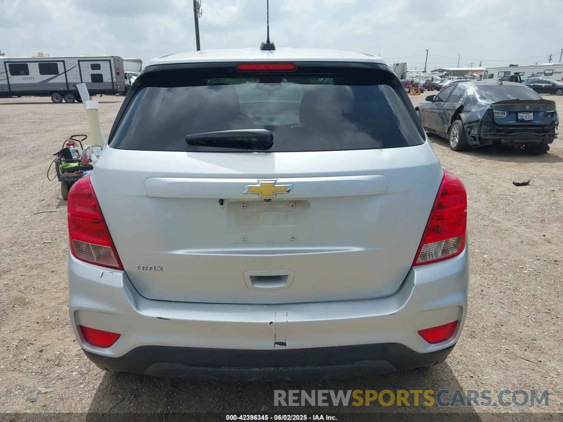 16 Photograph of a damaged car KL7CJKSB4MB301642 CHEVROLET TRAX 2021
