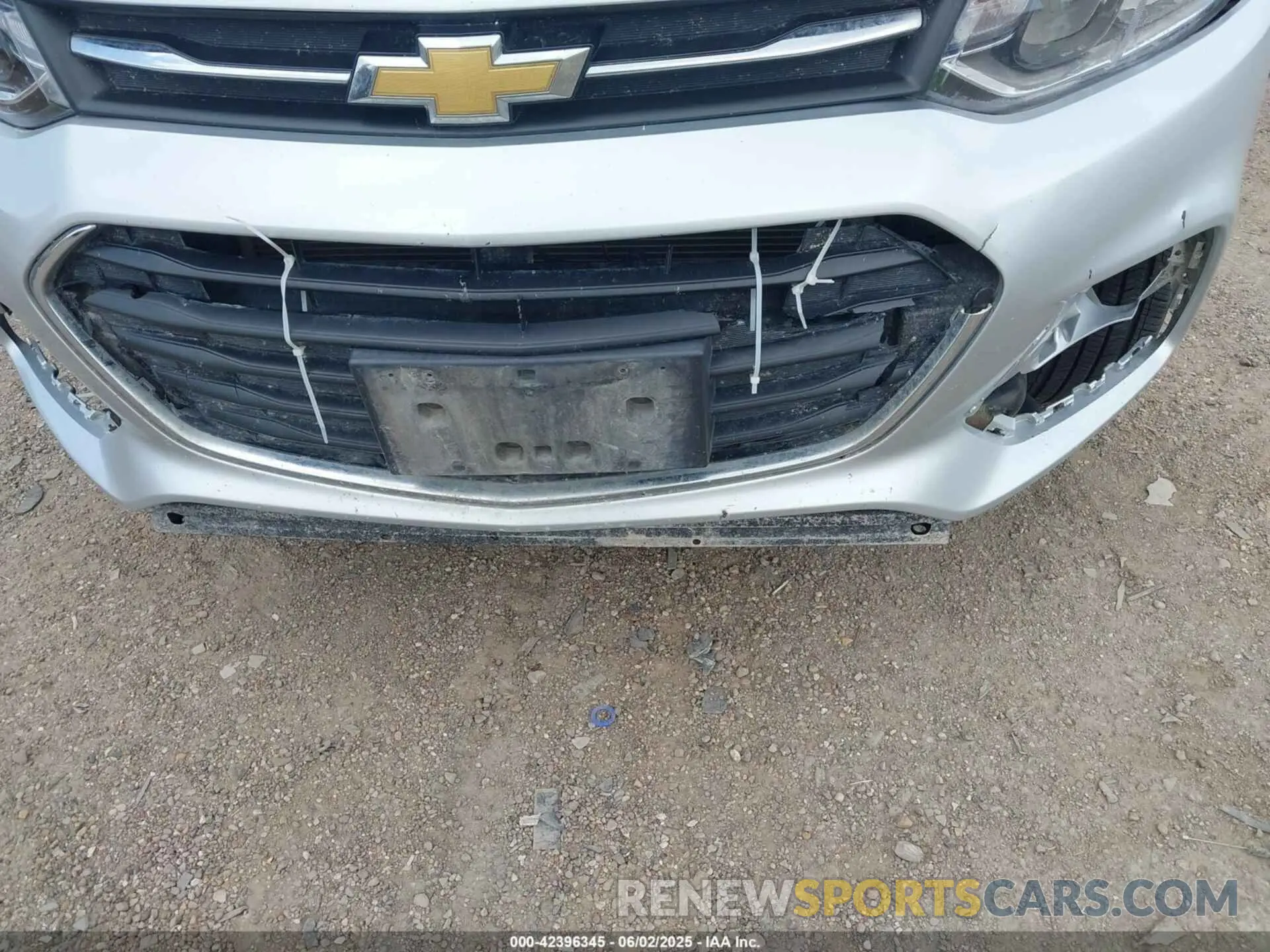 6 Photograph of a damaged car KL7CJKSB4MB301642 CHEVROLET TRAX 2021