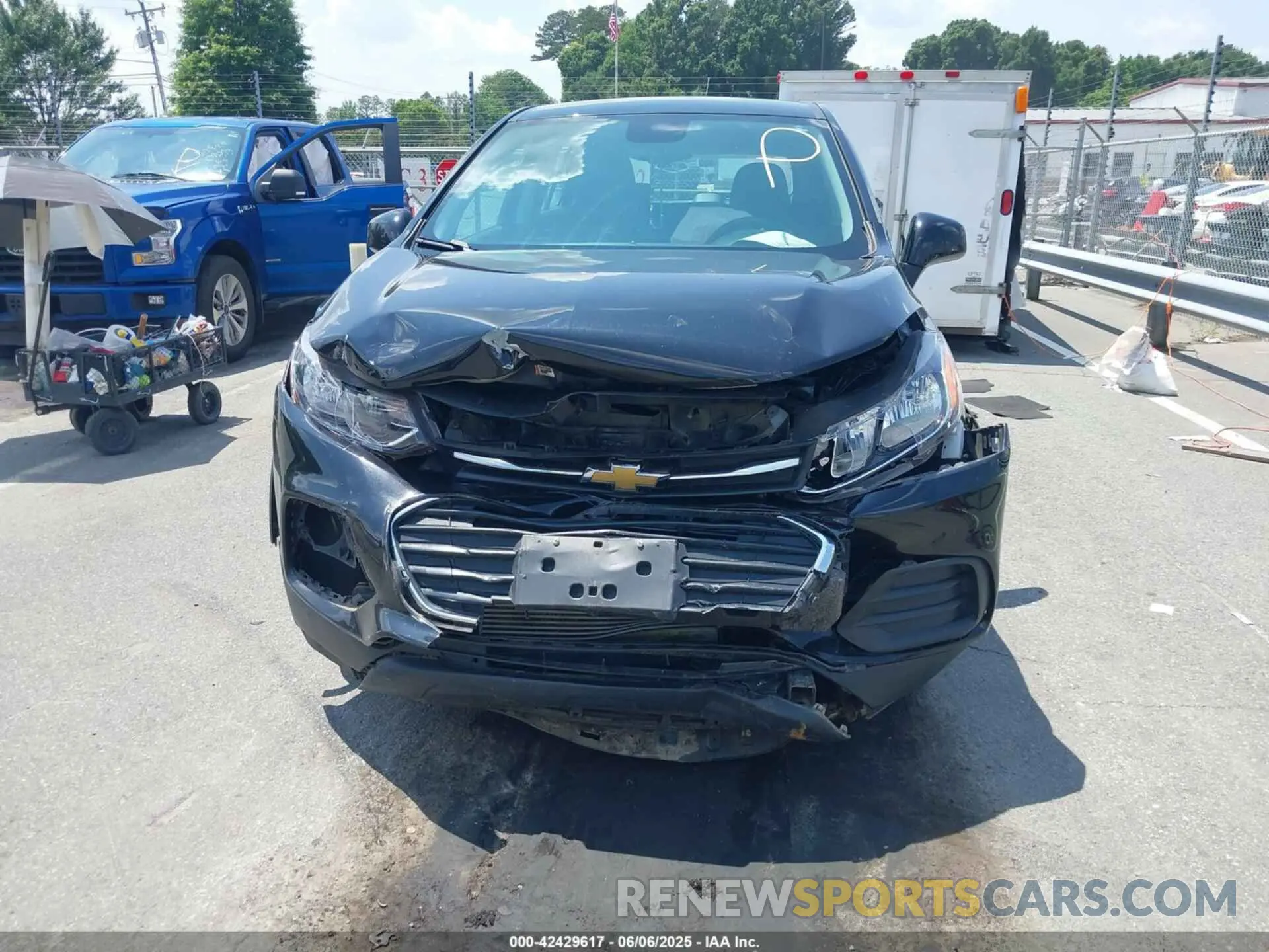 12 Photograph of a damaged car KL7CJKSB4MB320580 CHEVROLET TRAX 2021