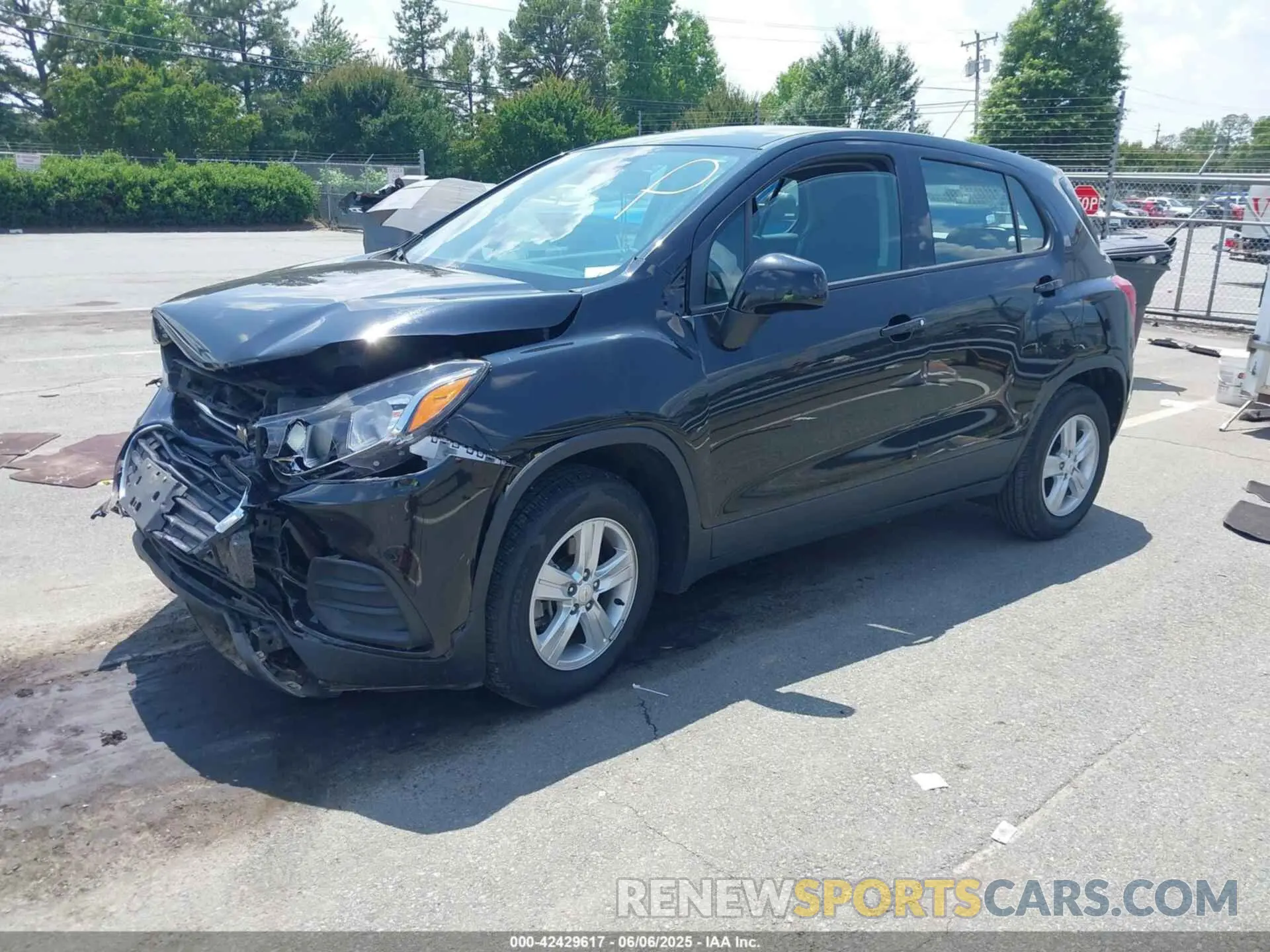 2 Photograph of a damaged car KL7CJKSB4MB320580 CHEVROLET TRAX 2021
