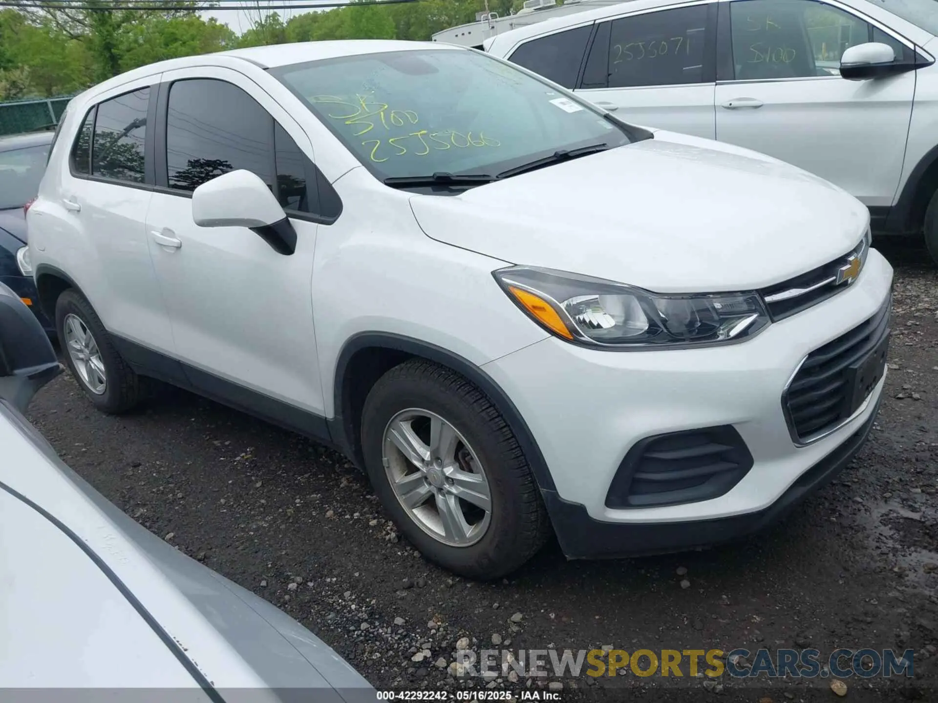 1 Photograph of a damaged car KL7CJKSB5MB327652 CHEVROLET TRAX 2021
