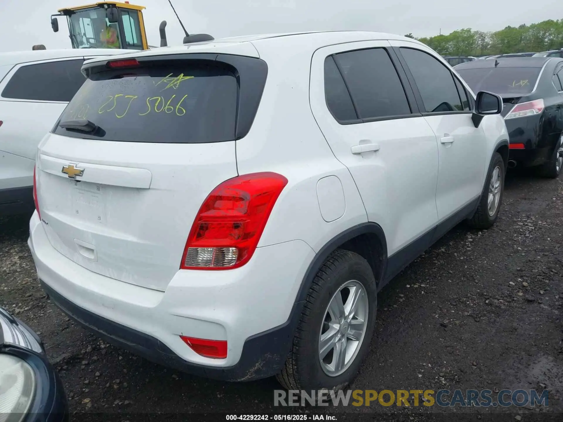 4 Photograph of a damaged car KL7CJKSB5MB327652 CHEVROLET TRAX 2021