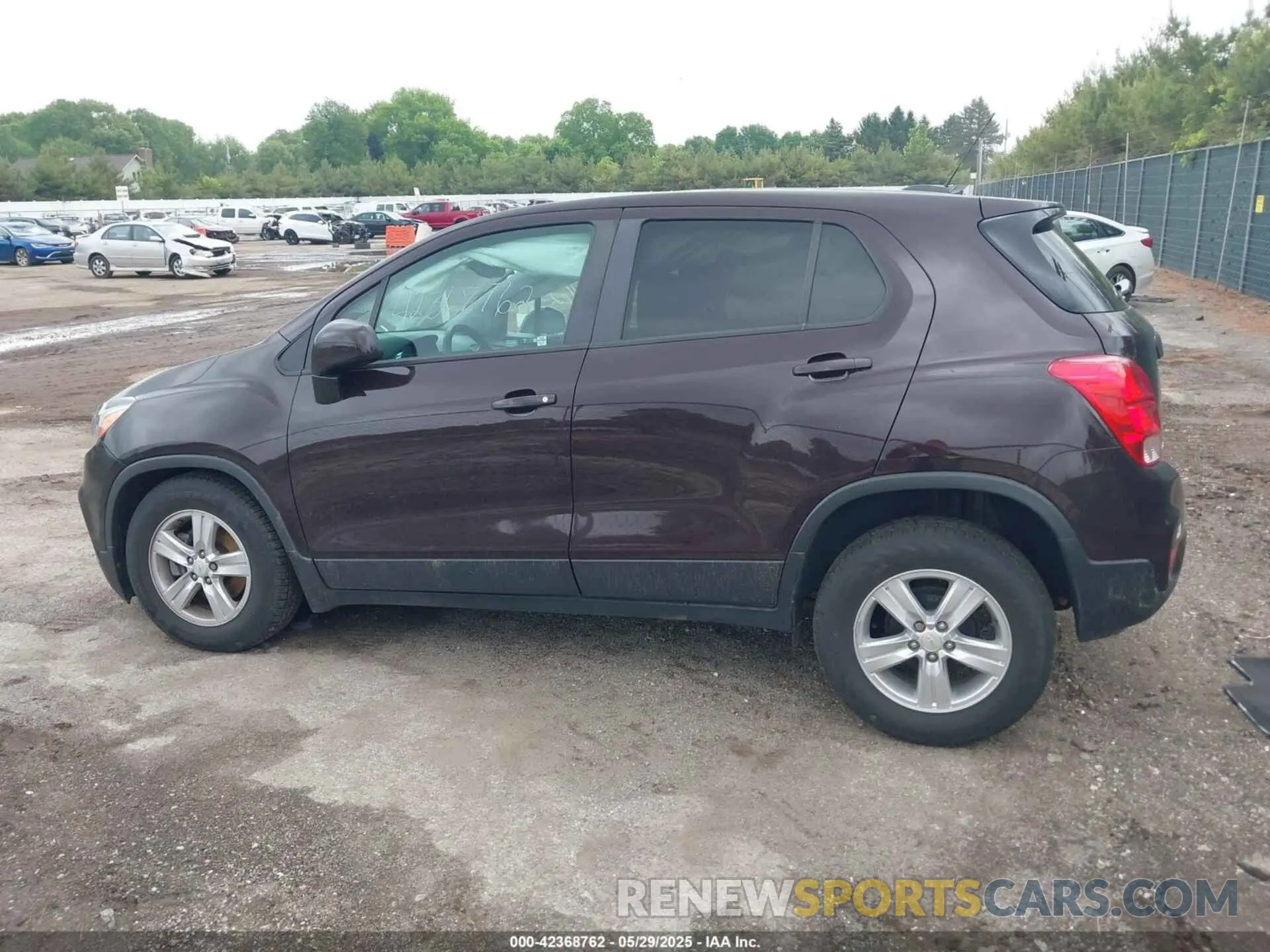 14 Photograph of a damaged car KL7CJKSB5MB332060 CHEVROLET TRAX 2021