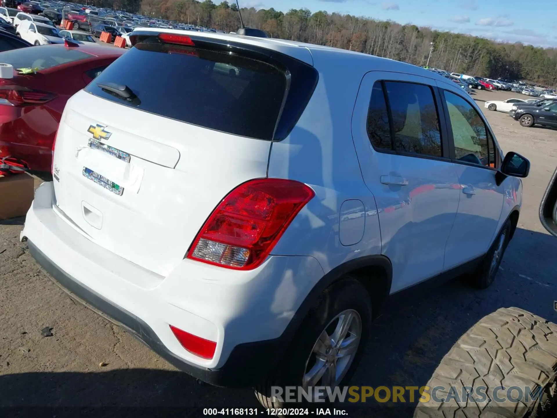 4 Photograph of a damaged car KL7CJKSB6MB341057 CHEVROLET TRAX 2021