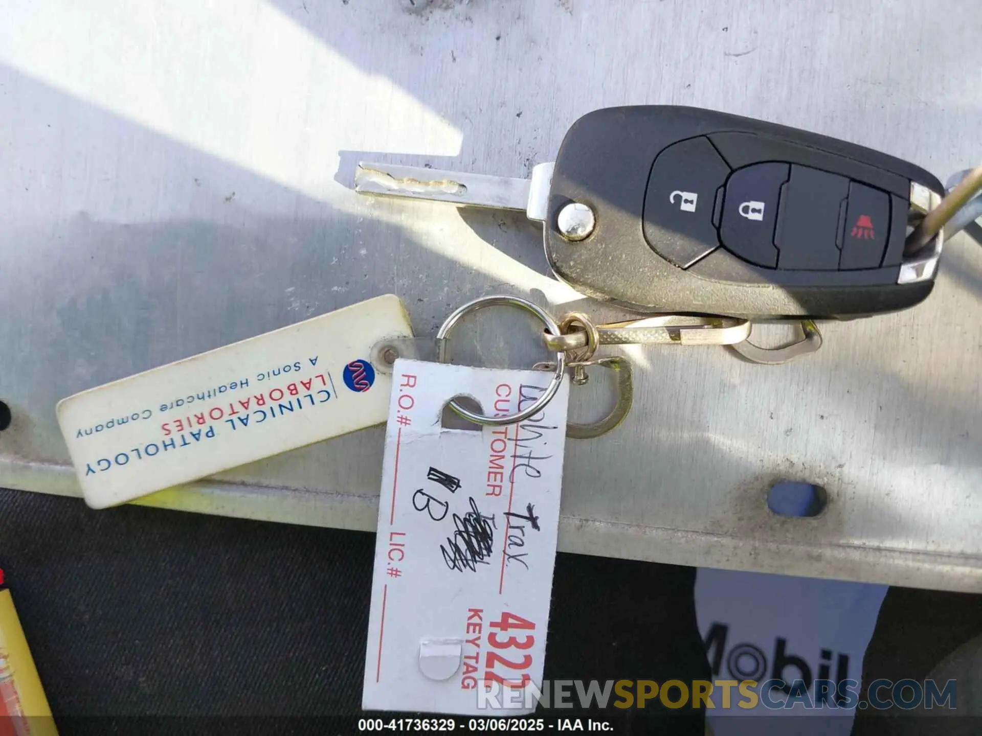 11 Photograph of a damaged car KL7CJKSB9MB301460 CHEVROLET TRAX 2021