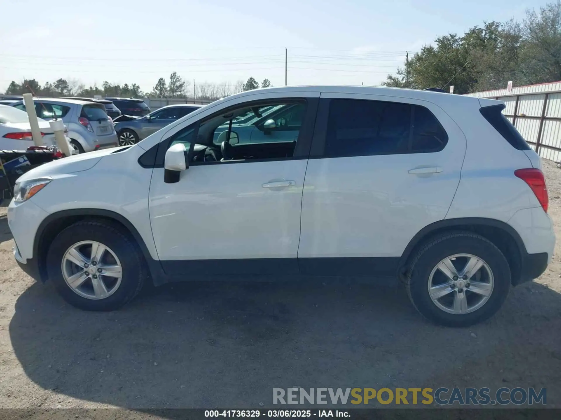 14 Photograph of a damaged car KL7CJKSB9MB301460 CHEVROLET TRAX 2021