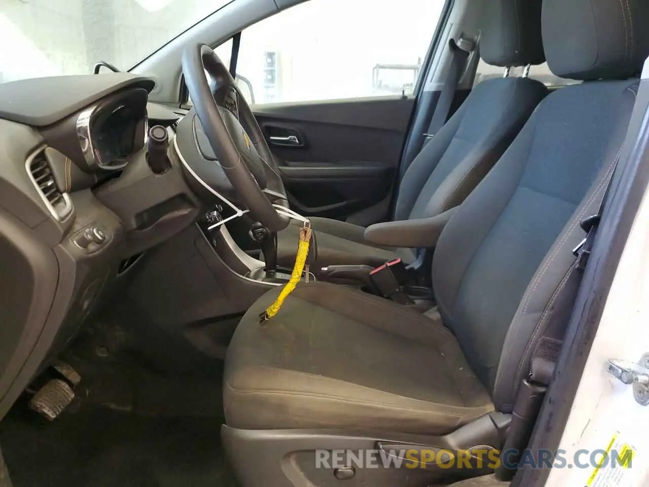 7 Photograph of a damaged car KL7CJKSB9MB303838 CHEVROLET TRAX 2021