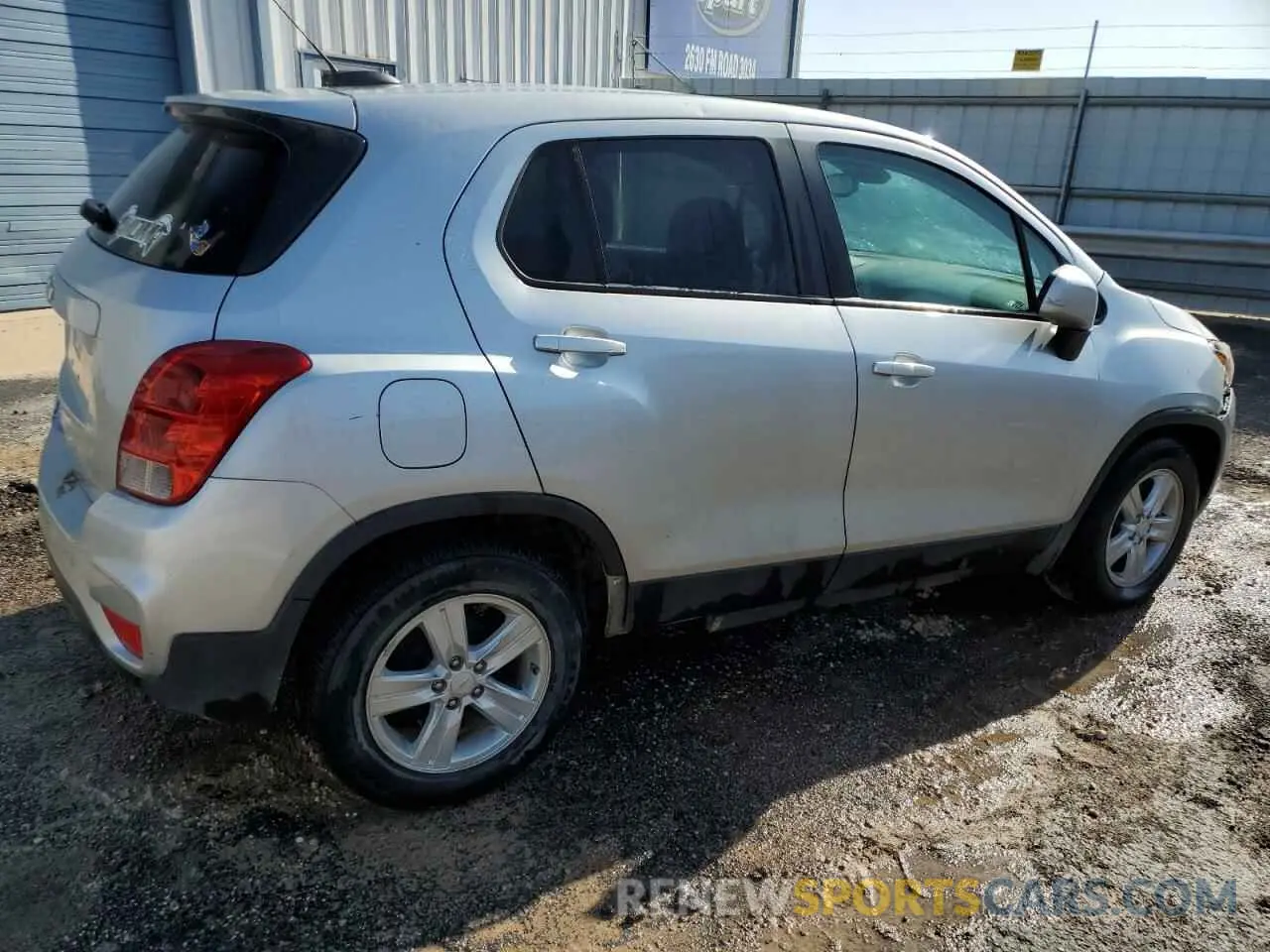 3 Photograph of a damaged car KL7CJKSB9MB306982 CHEVROLET TRAX 2021