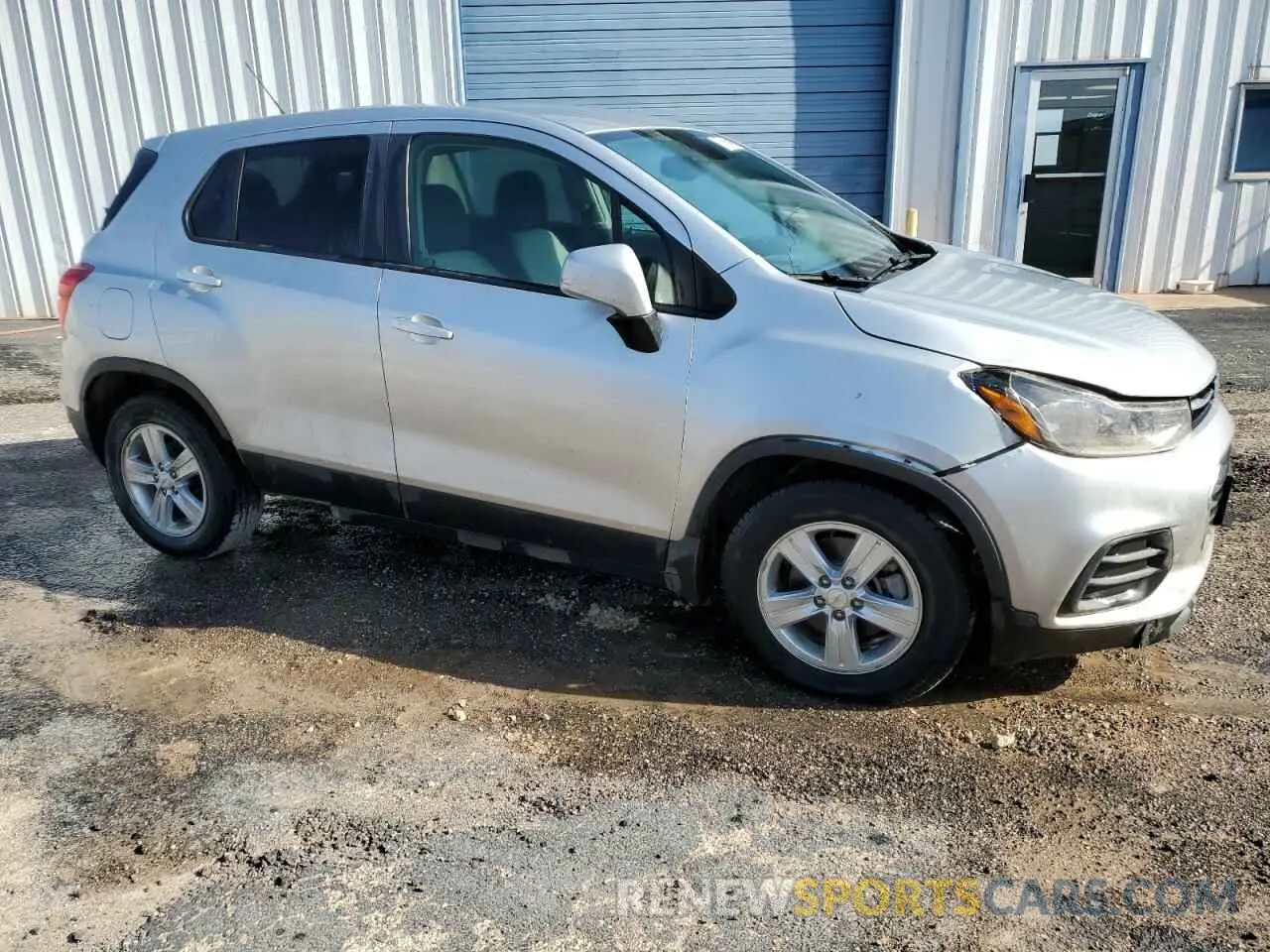 4 Photograph of a damaged car KL7CJKSB9MB306982 CHEVROLET TRAX 2021