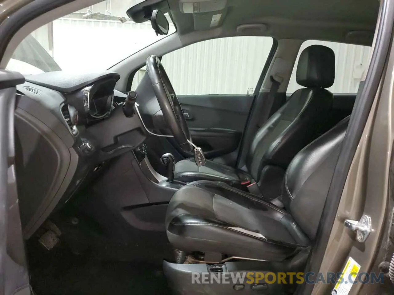 7 Photograph of a damaged car KL7CJLSB0MB309369 CHEVROLET TRAX 2021