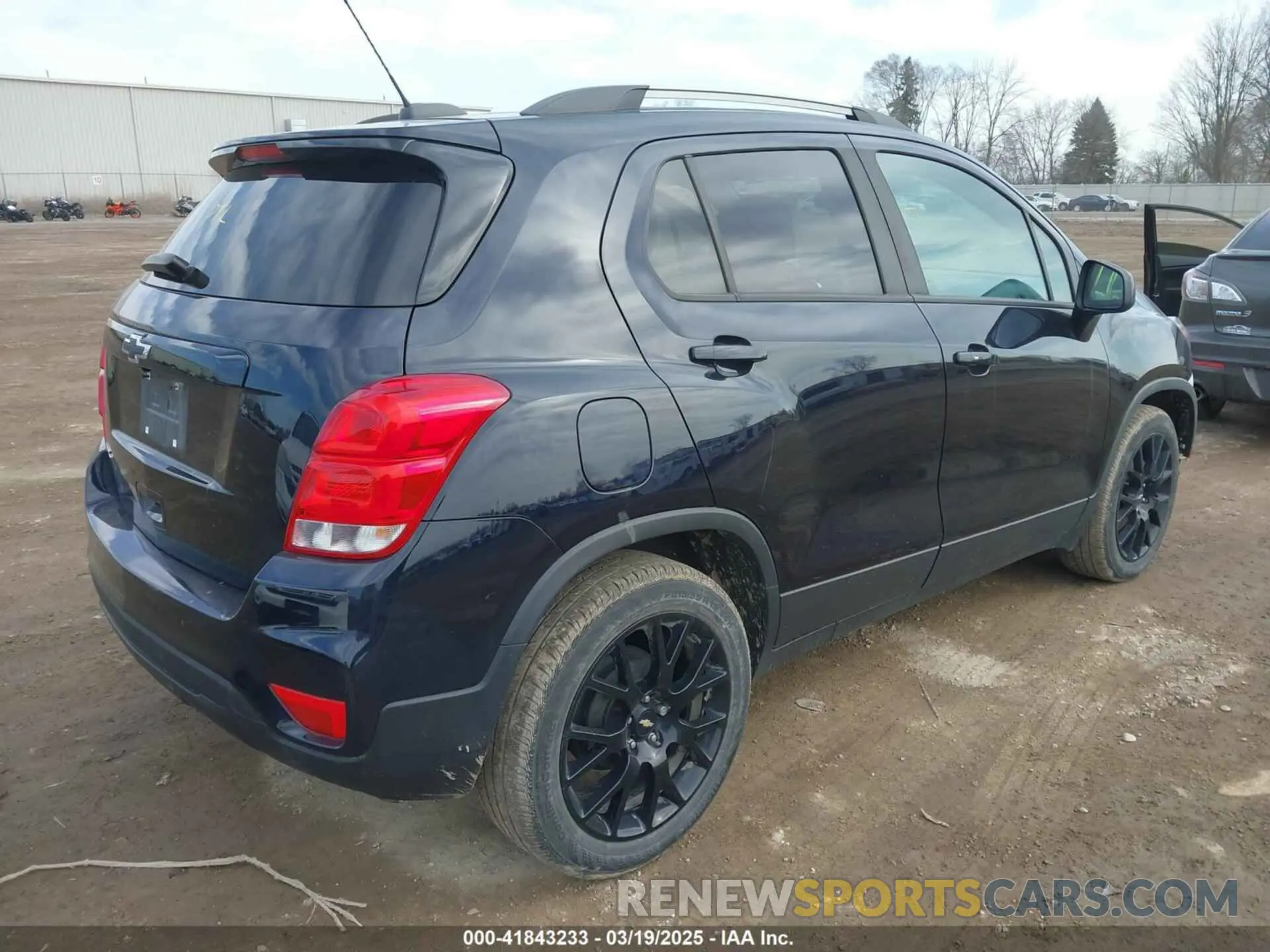 4 Photograph of a damaged car KL7CJLSB0MB322817 CHEVROLET TRAX 2021