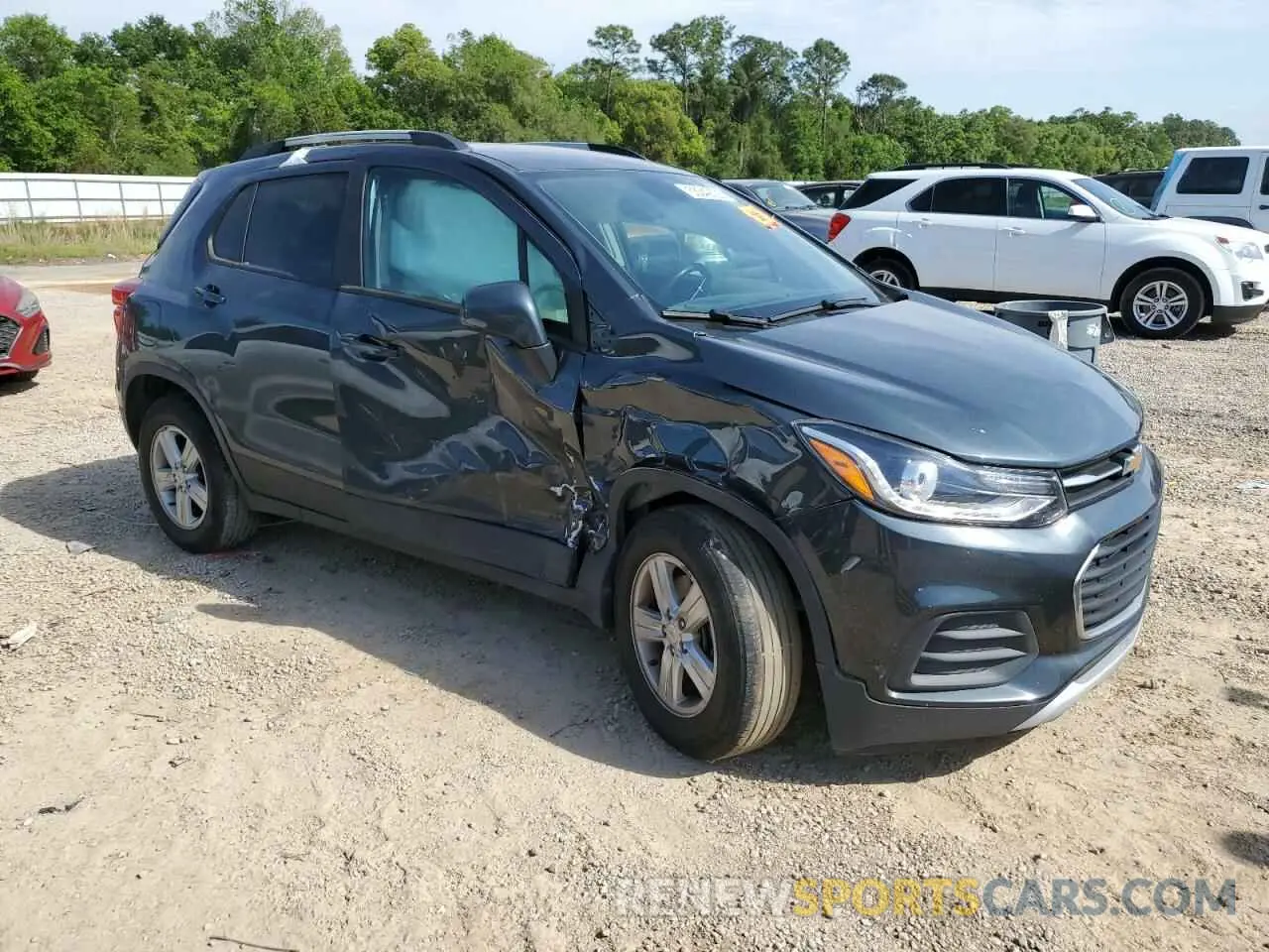 4 Photograph of a damaged car KL7CJLSB0MB329962 CHEVROLET TRAX 2021