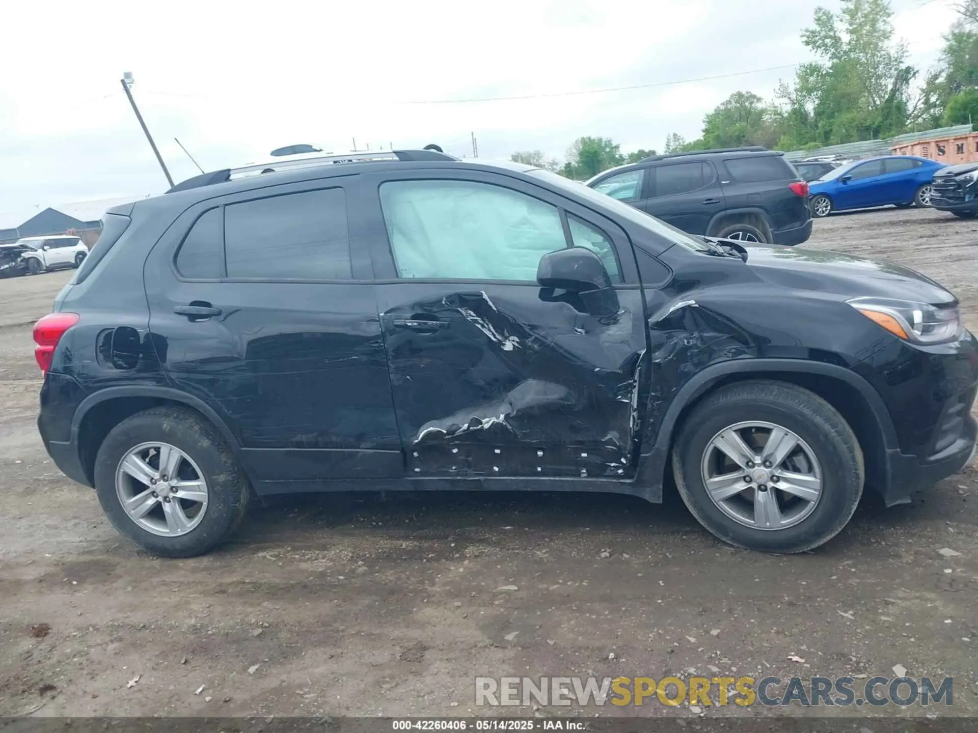 12 Photograph of a damaged car KL7CJLSB1MB329341 CHEVROLET TRAX 2021