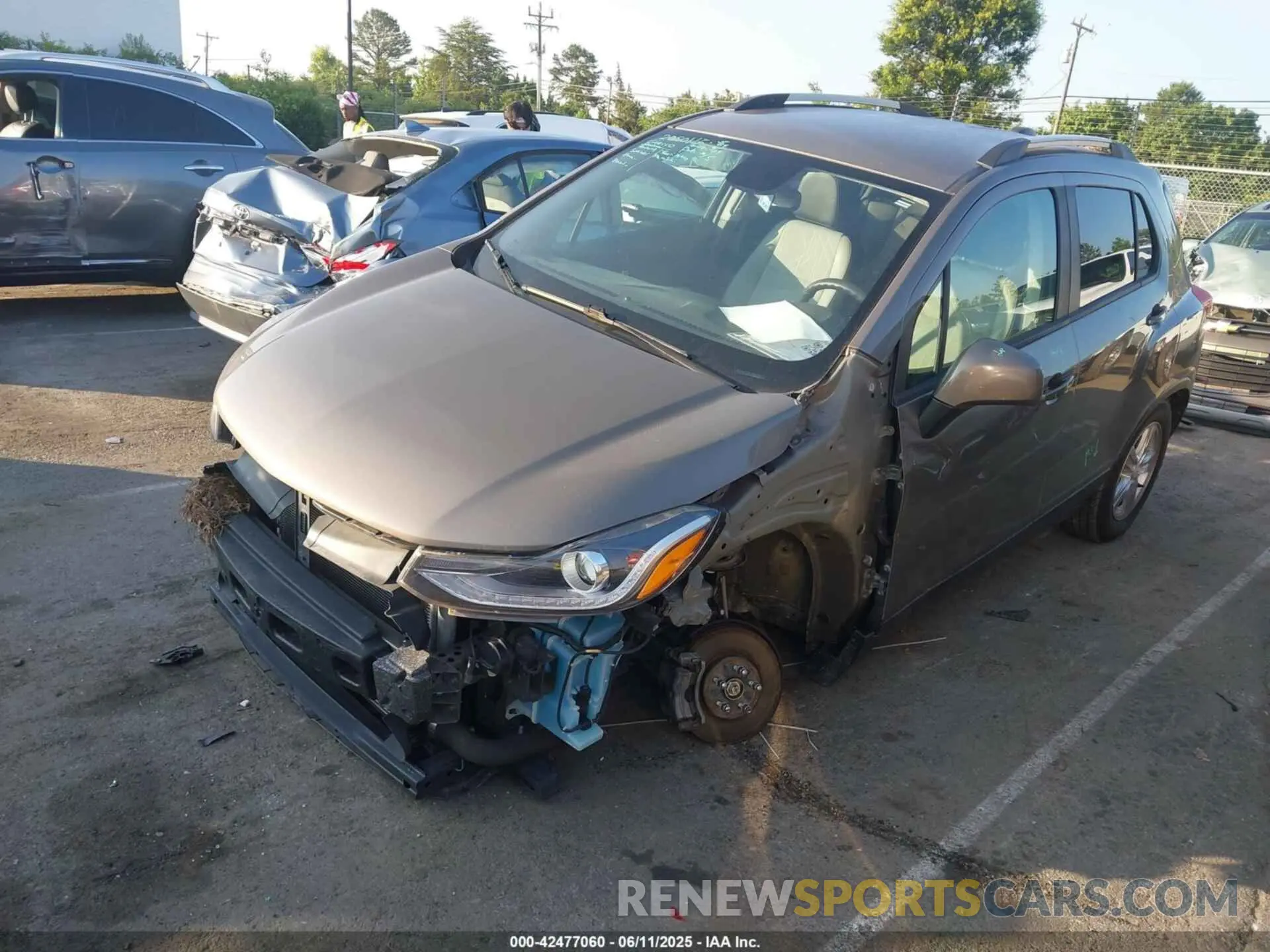 2 Photograph of a damaged car KL7CJLSB1MB330554 CHEVROLET TRAX 2021