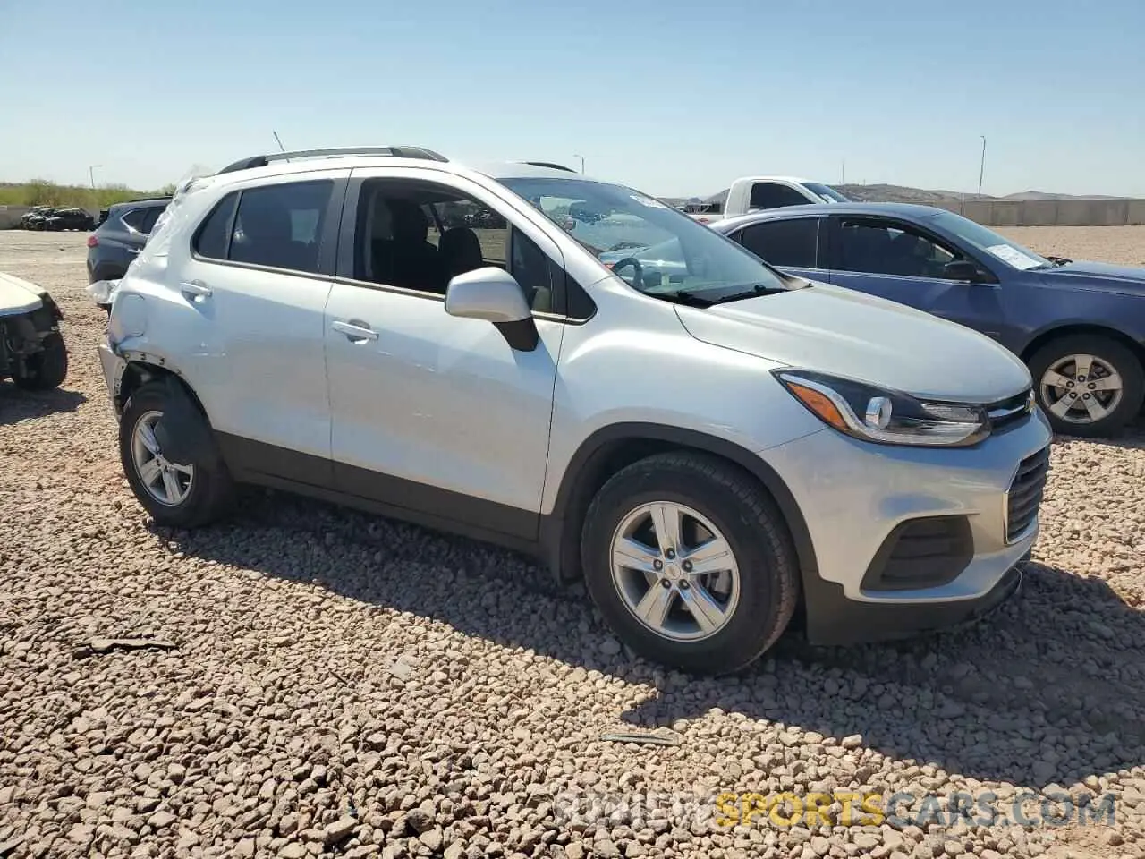 4 Photograph of a damaged car KL7CJLSB1MB342509 CHEVROLET TRAX 2021