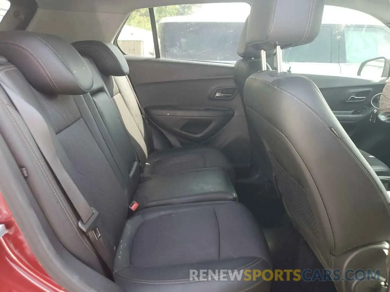 11 Photograph of a damaged car KL7CJLSB2MB315366 CHEVROLET TRAX 2021