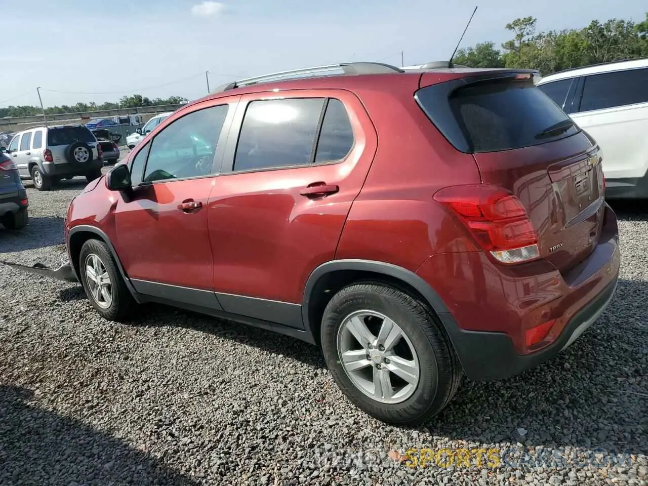 2 Photograph of a damaged car KL7CJLSB2MB315366 CHEVROLET TRAX 2021