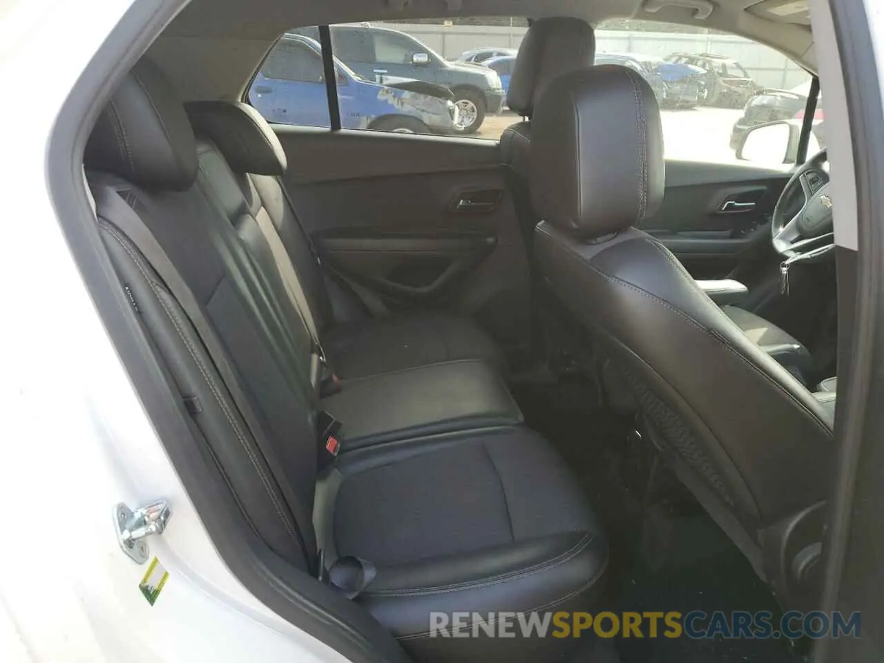 11 Photograph of a damaged car KL7CJLSB3MB314887 CHEVROLET TRAX 2021