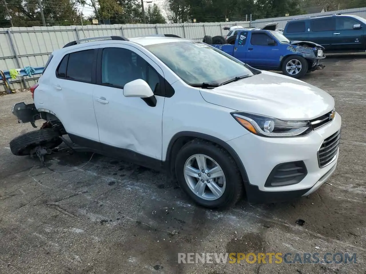 4 Photograph of a damaged car KL7CJLSB3MB314887 CHEVROLET TRAX 2021