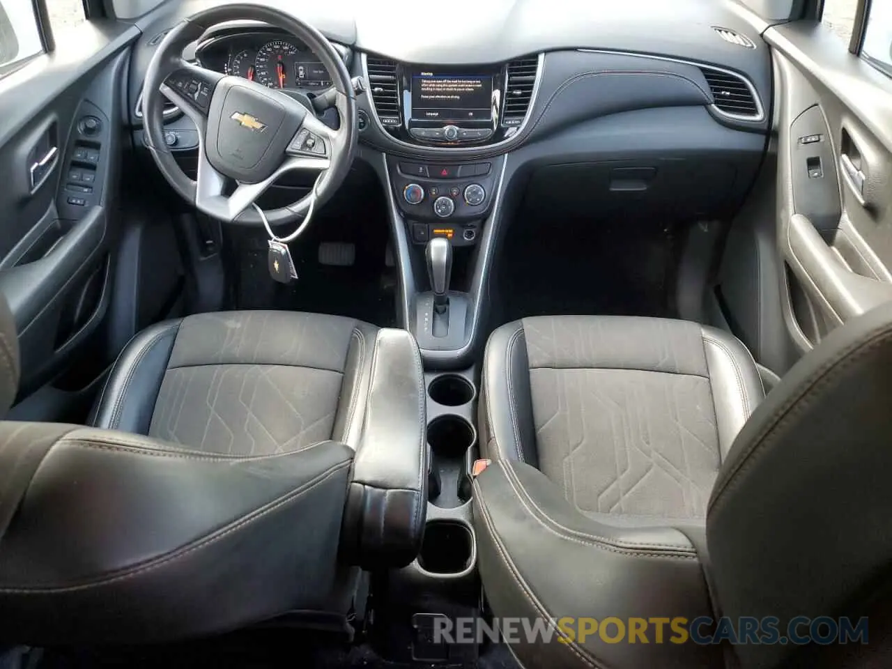 8 Photograph of a damaged car KL7CJLSB3MB314887 CHEVROLET TRAX 2021