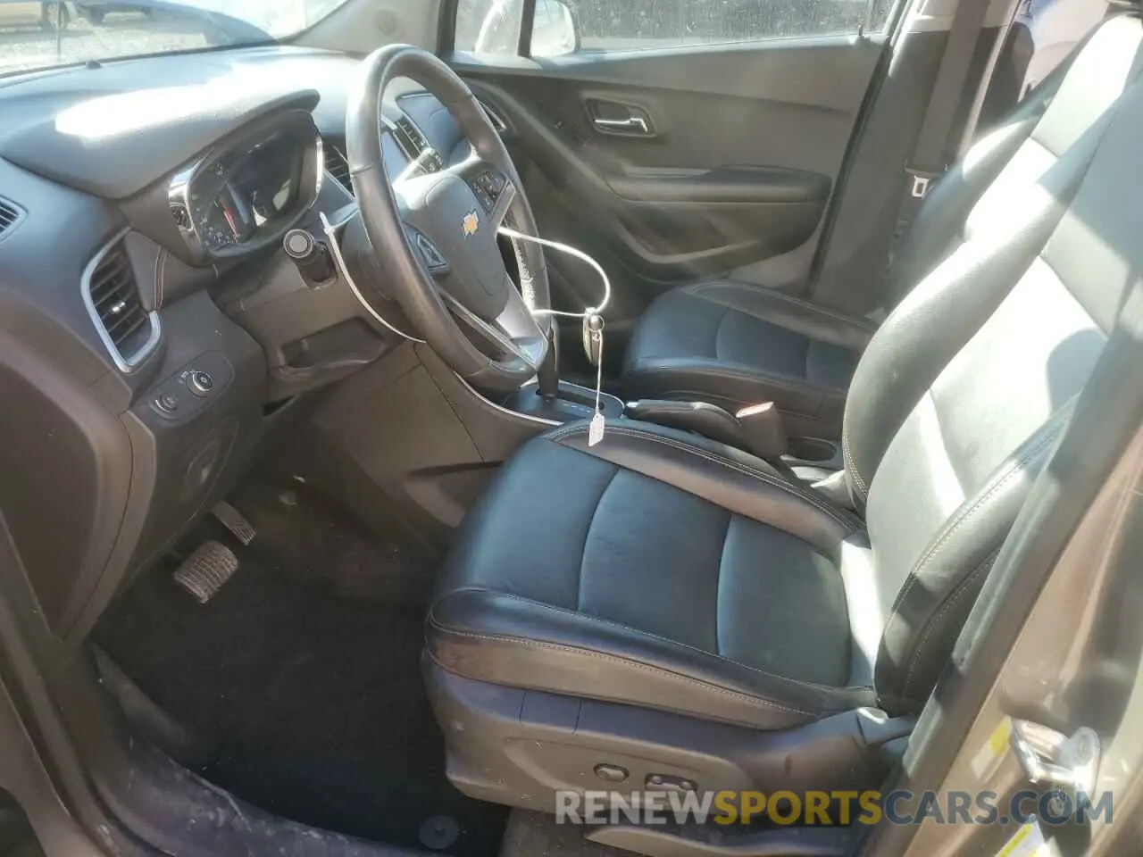 7 Photograph of a damaged car KL7CJLSB3MB331446 CHEVROLET TRAX 2021
