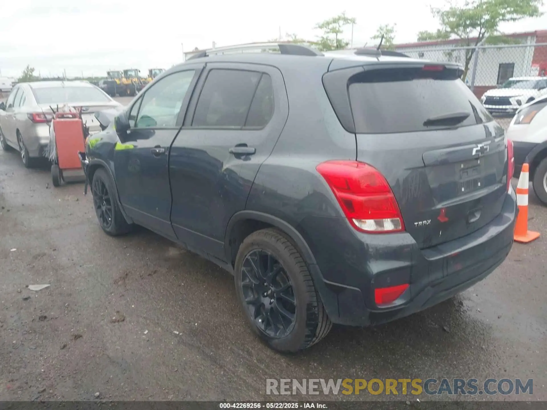 3 Photograph of a damaged car KL7CJLSB3MB331480 CHEVROLET TRAX 2021