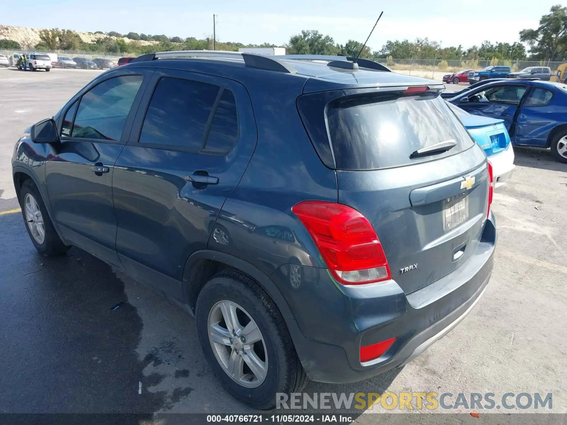 3 Photograph of a damaged car KL7CJLSB4MB317457 CHEVROLET TRAX 2021