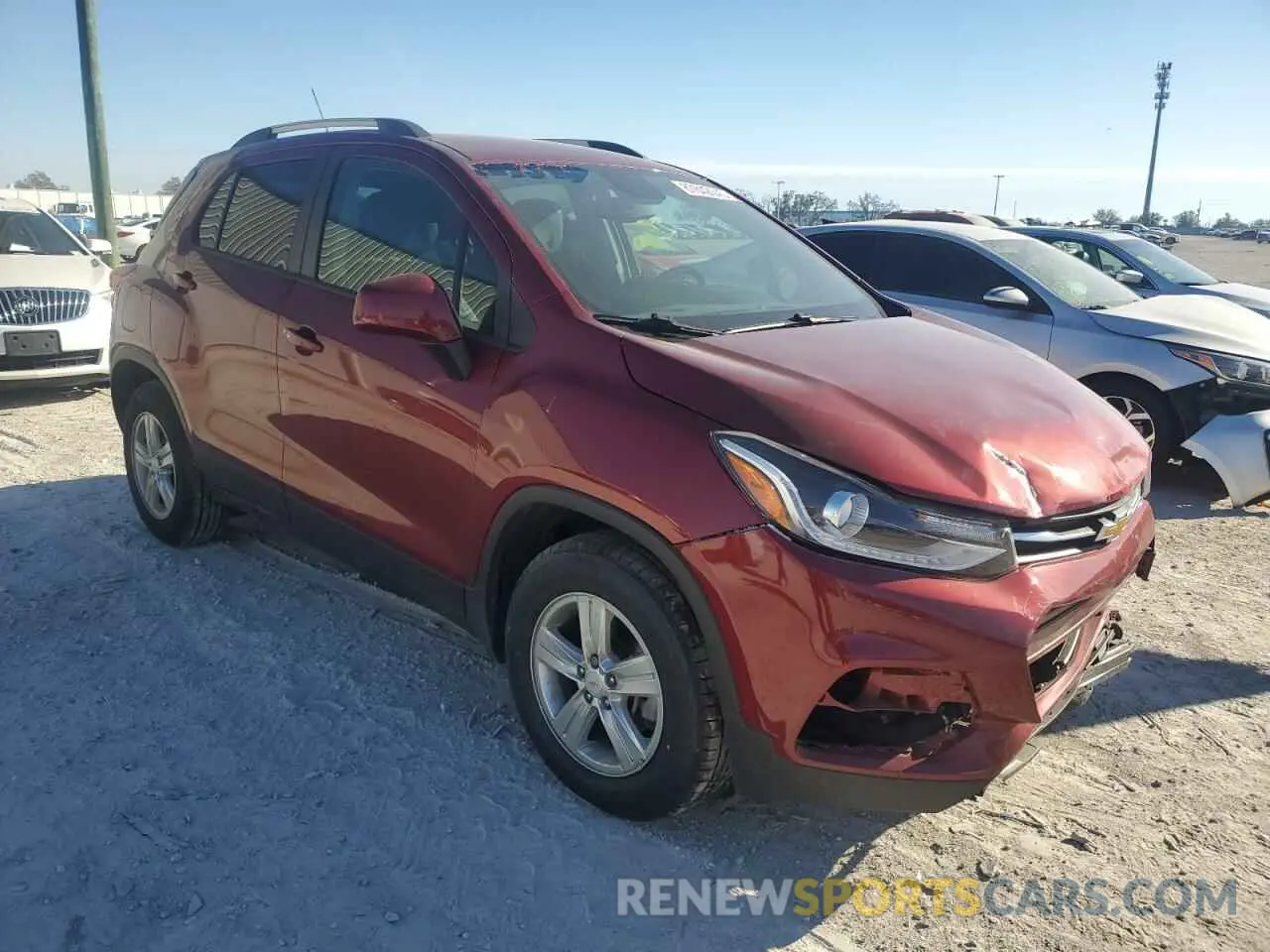 4 Photograph of a damaged car KL7CJLSB5MB317595 CHEVROLET TRAX 2021