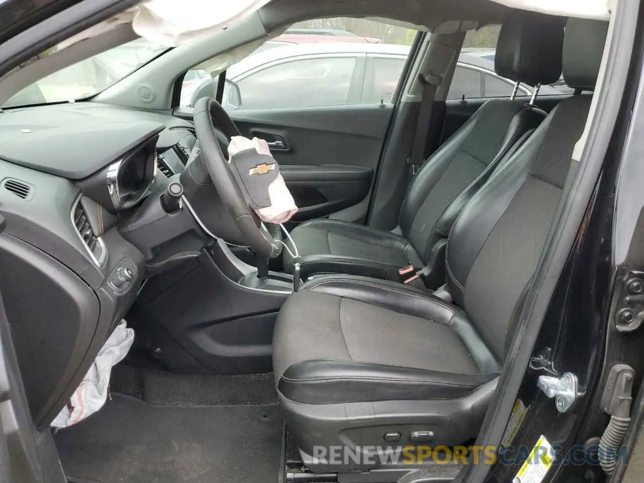 7 Photograph of a damaged car KL7CJLSB5MB318164 CHEVROLET TRAX 2021