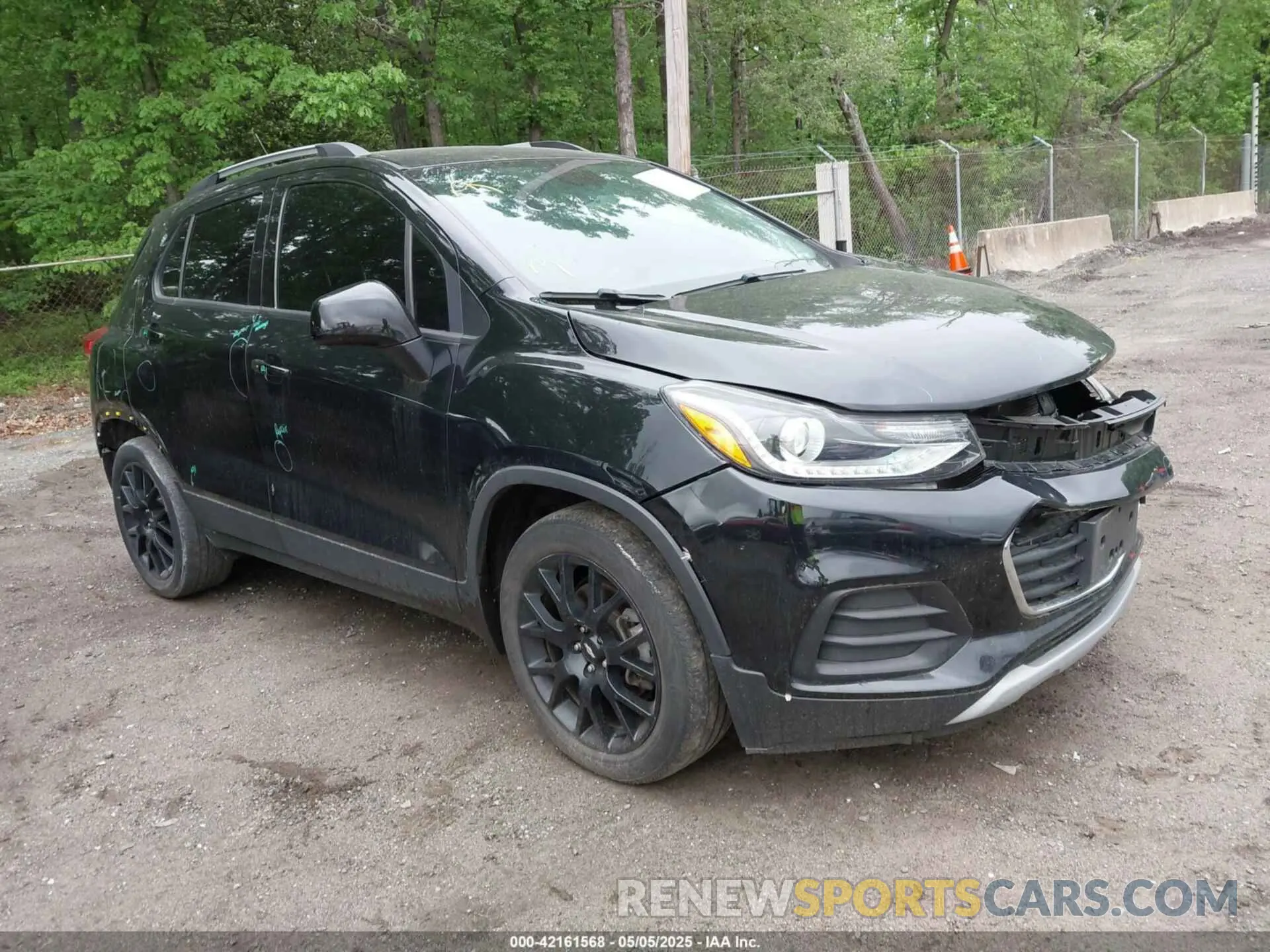 1 Photograph of a damaged car KL7CJLSB5MB322117 CHEVROLET TRAX 2021