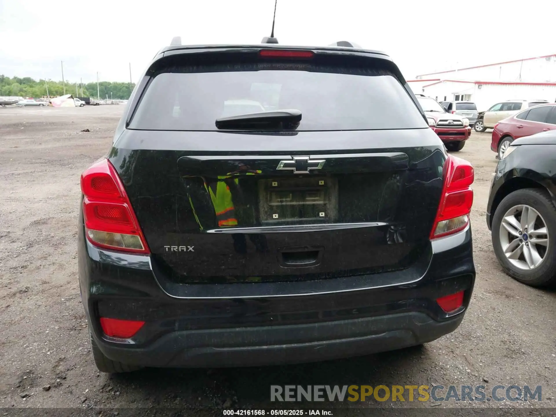 16 Photograph of a damaged car KL7CJLSB5MB322117 CHEVROLET TRAX 2021