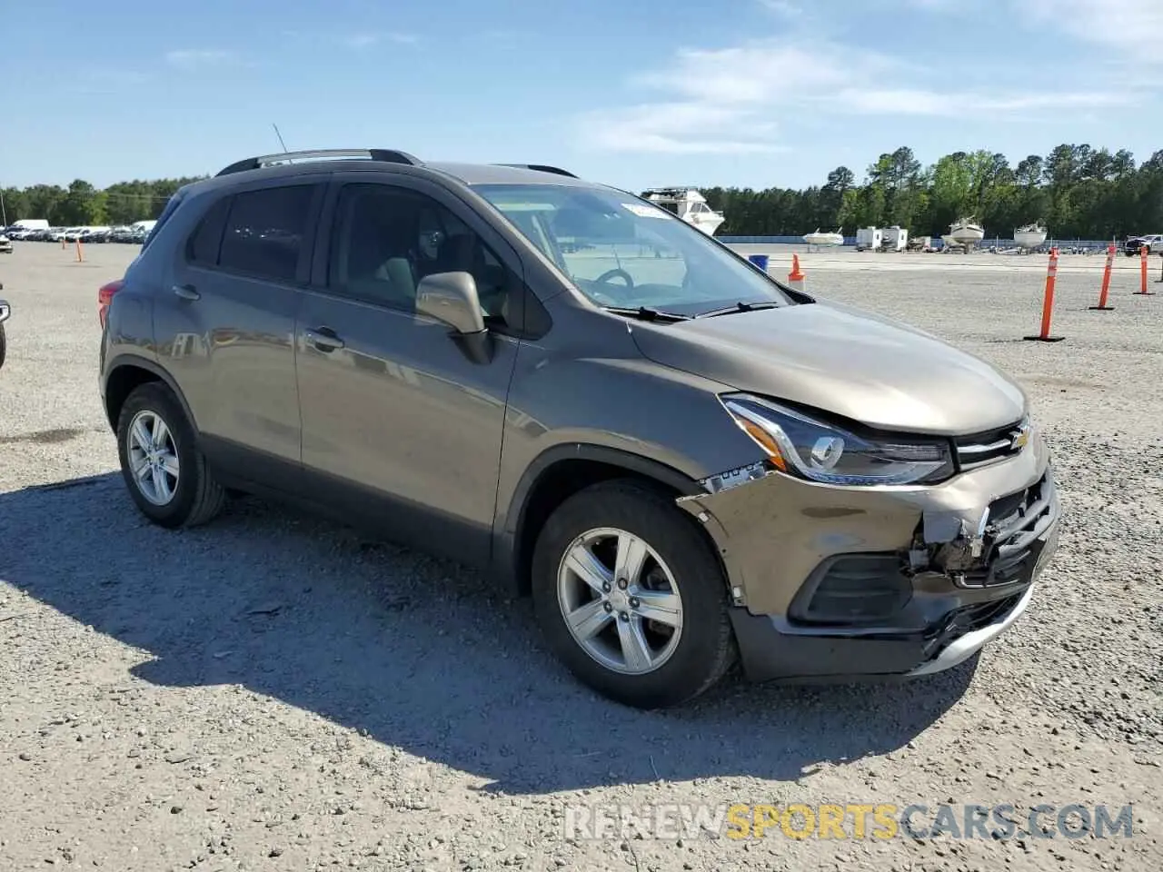 4 Photograph of a damaged car KL7CJLSB6MB310915 CHEVROLET TRAX 2021