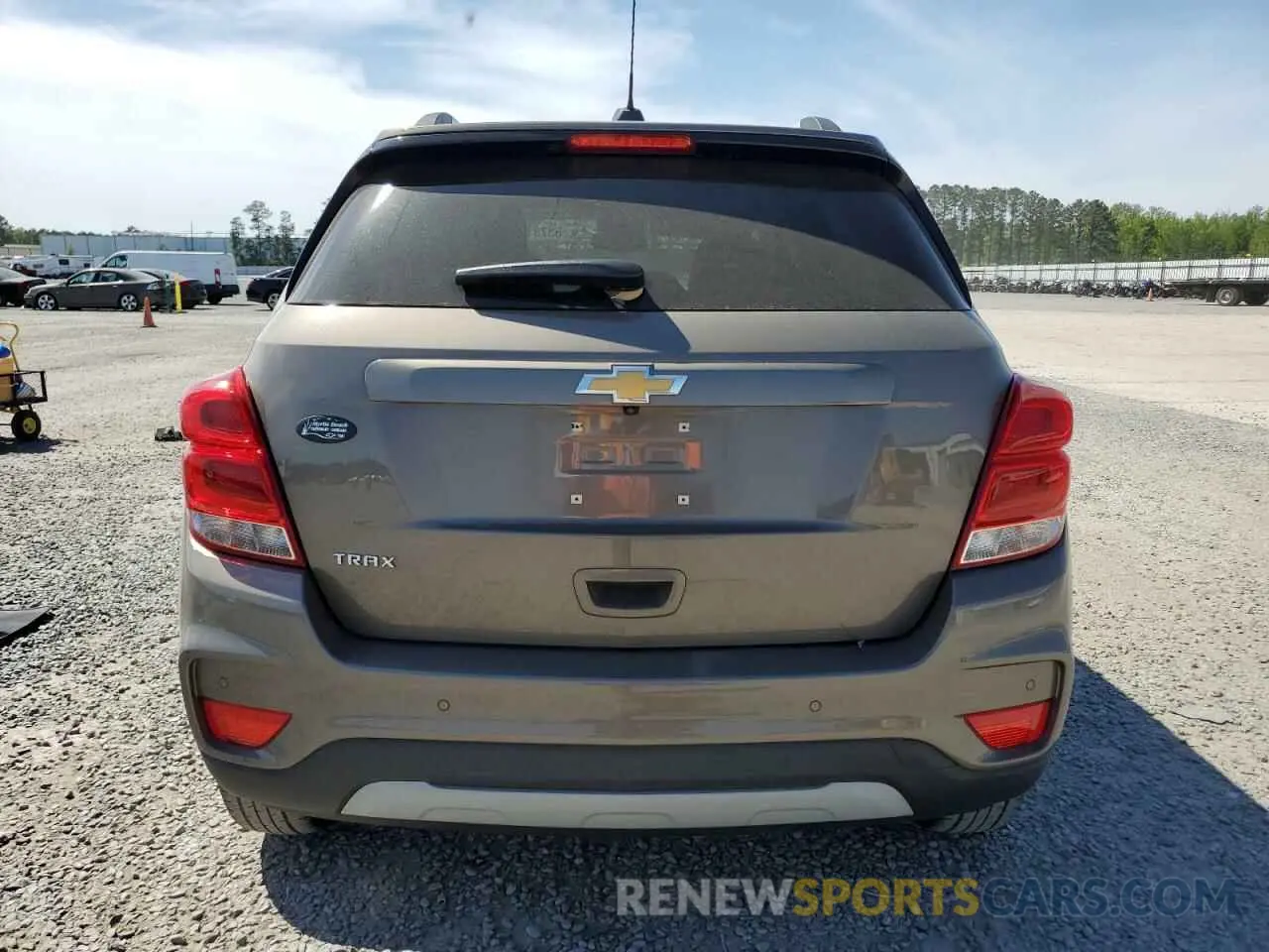 6 Photograph of a damaged car KL7CJLSB6MB310915 CHEVROLET TRAX 2021
