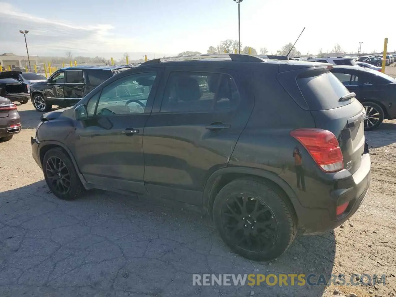 2 Photograph of a damaged car KL7CJLSB6MB313247 CHEVROLET TRAX 2021
