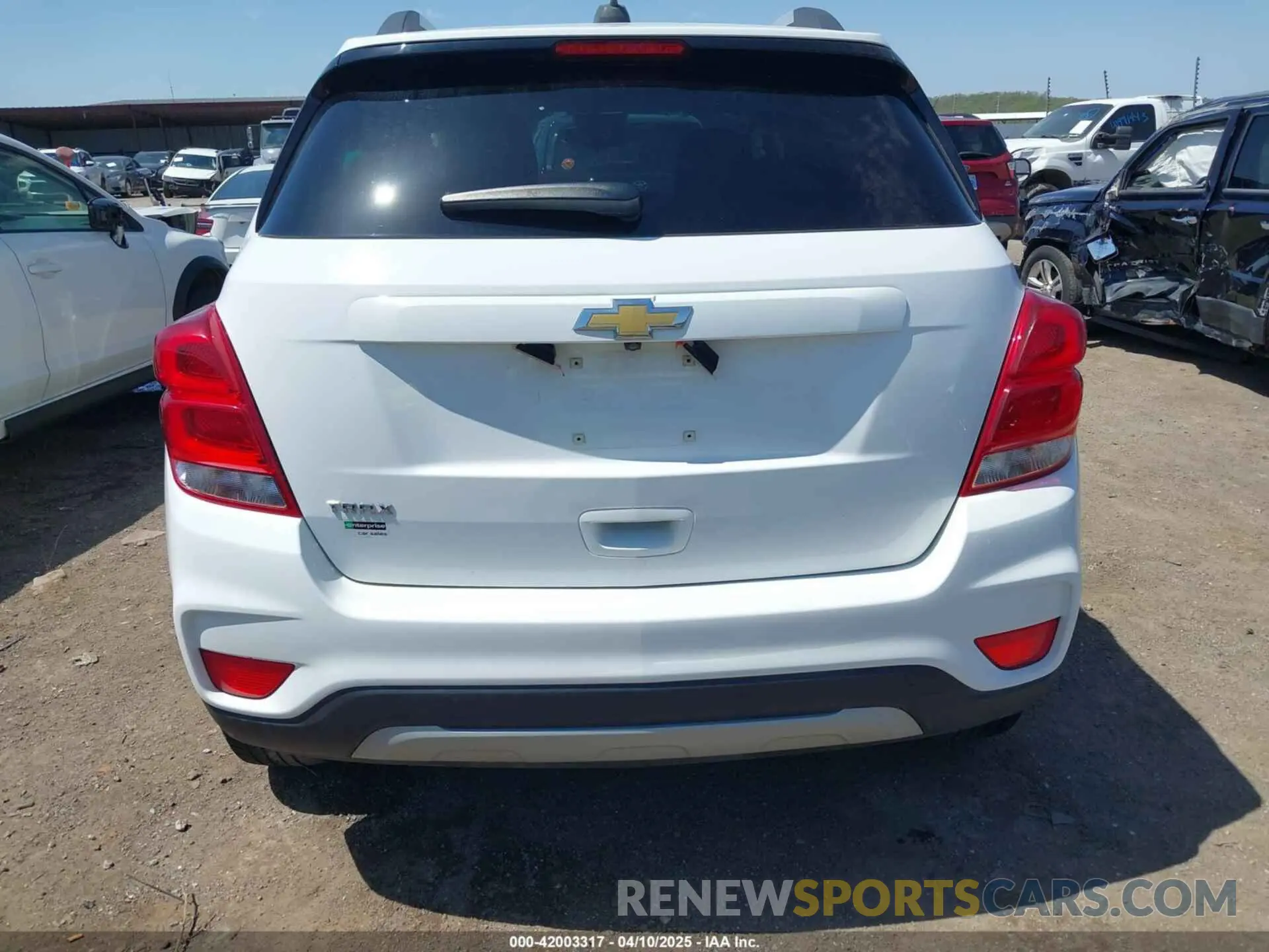 16 Photograph of a damaged car KL7CJLSB6MB323521 CHEVROLET TRAX 2021
