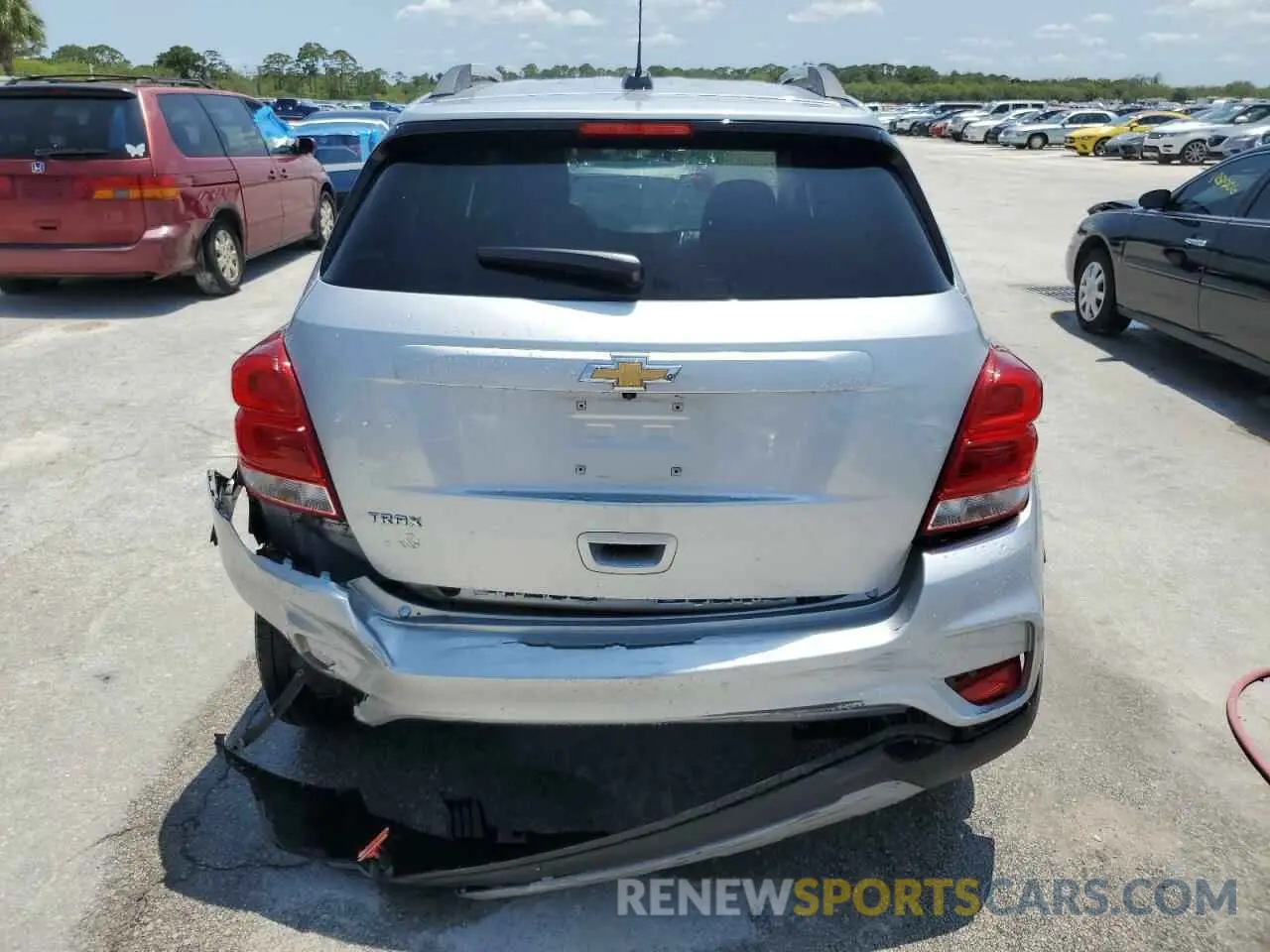 6 Photograph of a damaged car KL7CJLSB6MB328122 CHEVROLET TRAX 2021