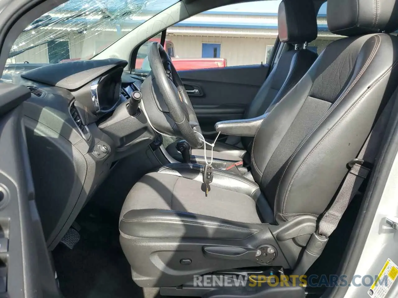 7 Photograph of a damaged car KL7CJLSB6MB328122 CHEVROLET TRAX 2021