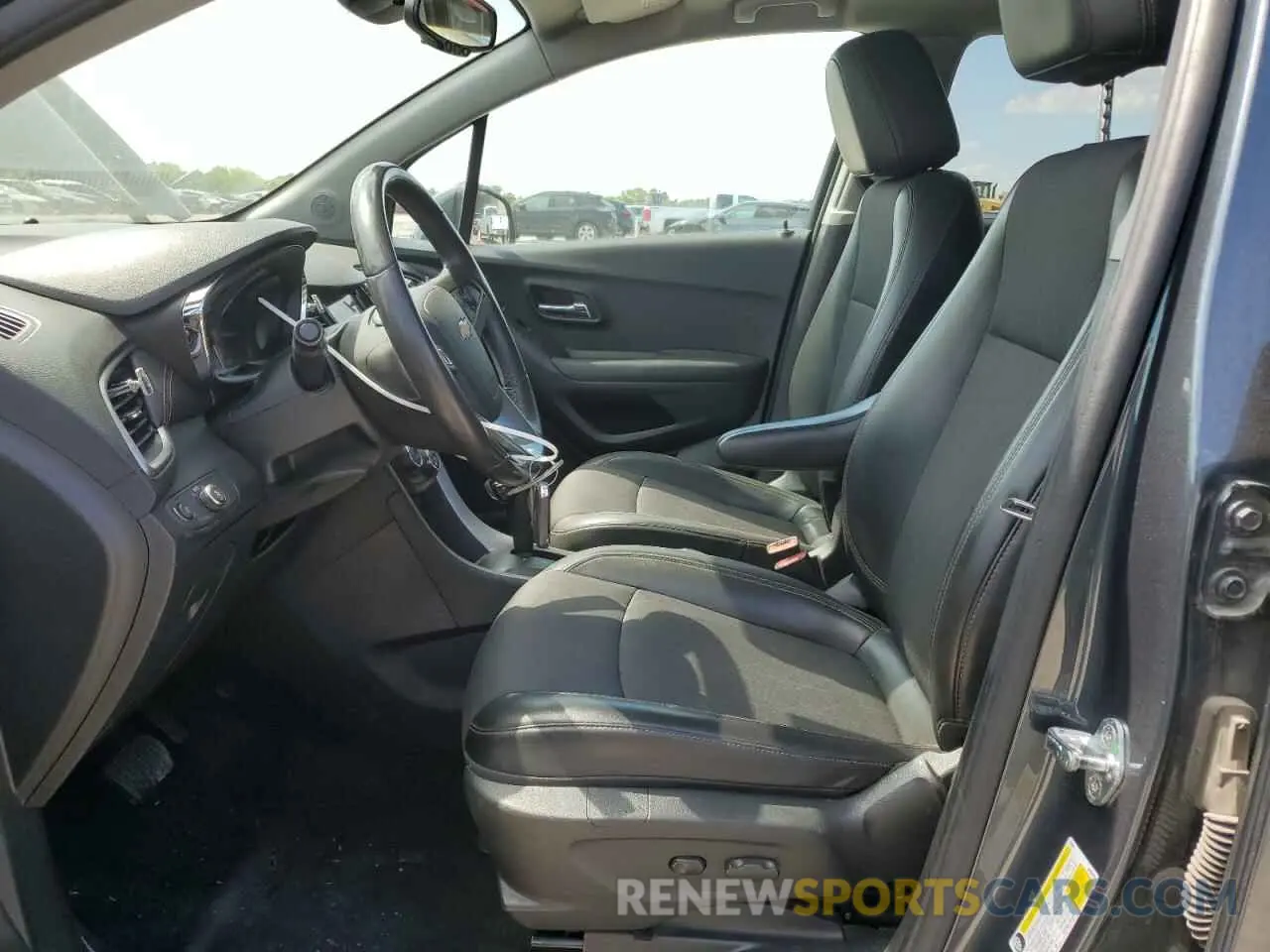 7 Photograph of a damaged car KL7CJLSB6MB338620 CHEVROLET TRAX 2021