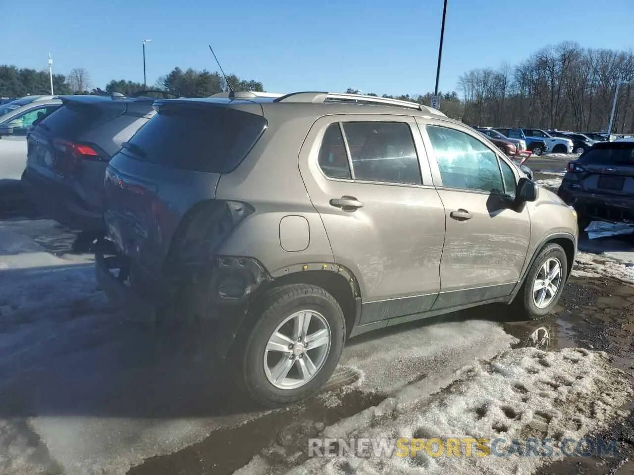 3 Photograph of a damaged car KL7CJLSB8MB326646 CHEVROLET TRAX 2021