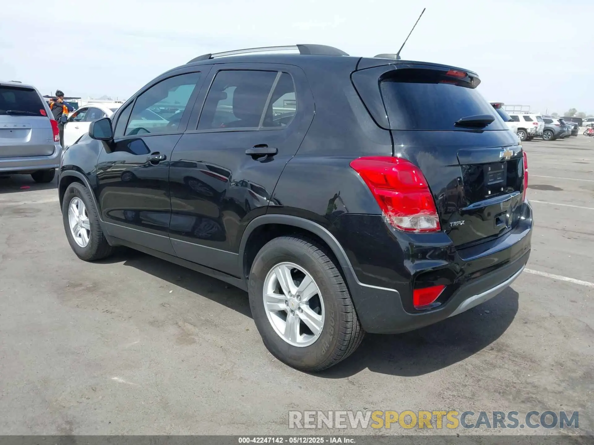 3 Photograph of a damaged car KL7CJLSB8MB342684 CHEVROLET TRAX 2021