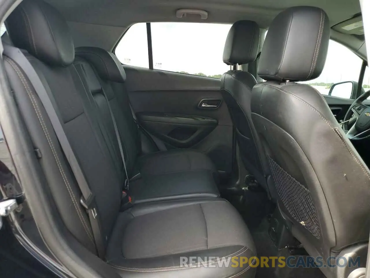 10 Photograph of a damaged car KL7CJLSB8MB356150 CHEVROLET TRAX 2021