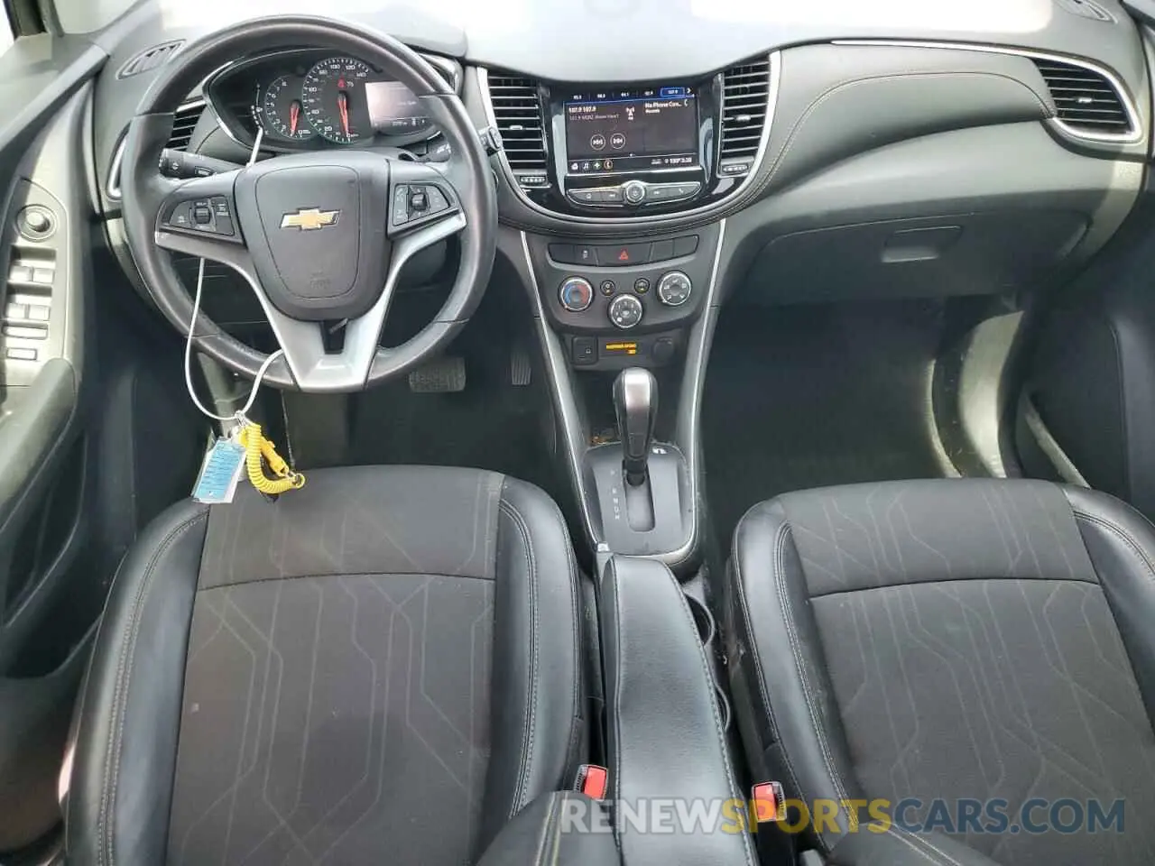8 Photograph of a damaged car KL7CJLSB8MB356150 CHEVROLET TRAX 2021
