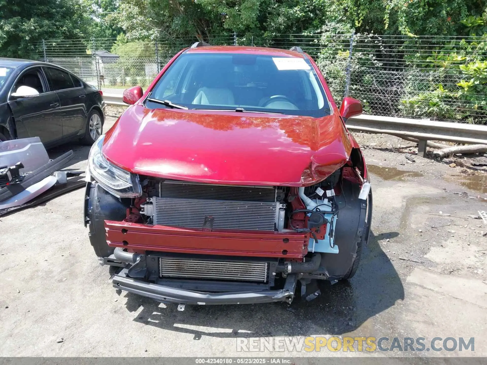 13 Photograph of a damaged car KL7CJLSB9MB329555 CHEVROLET TRAX 2021