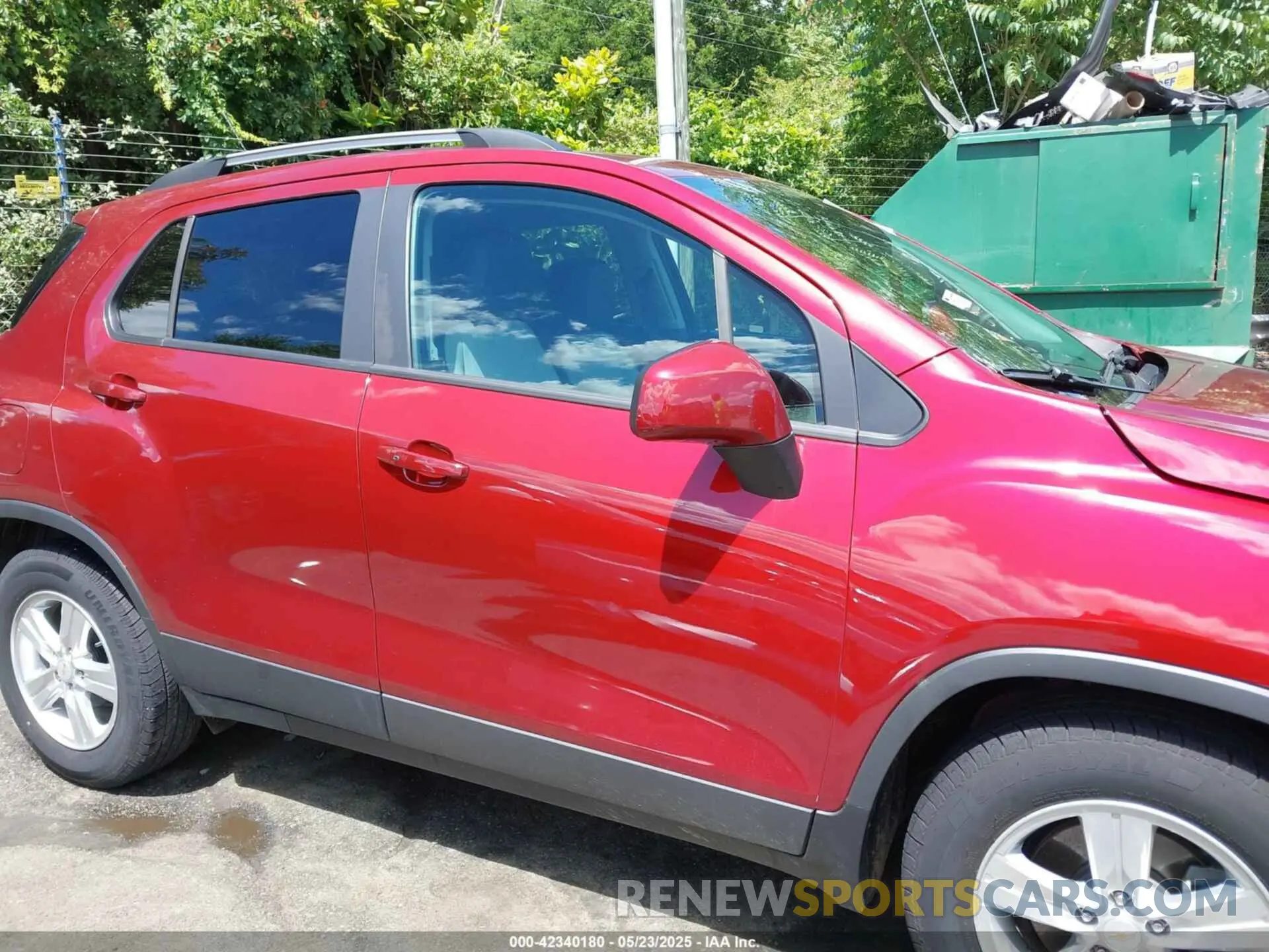 14 Photograph of a damaged car KL7CJLSB9MB329555 CHEVROLET TRAX 2021