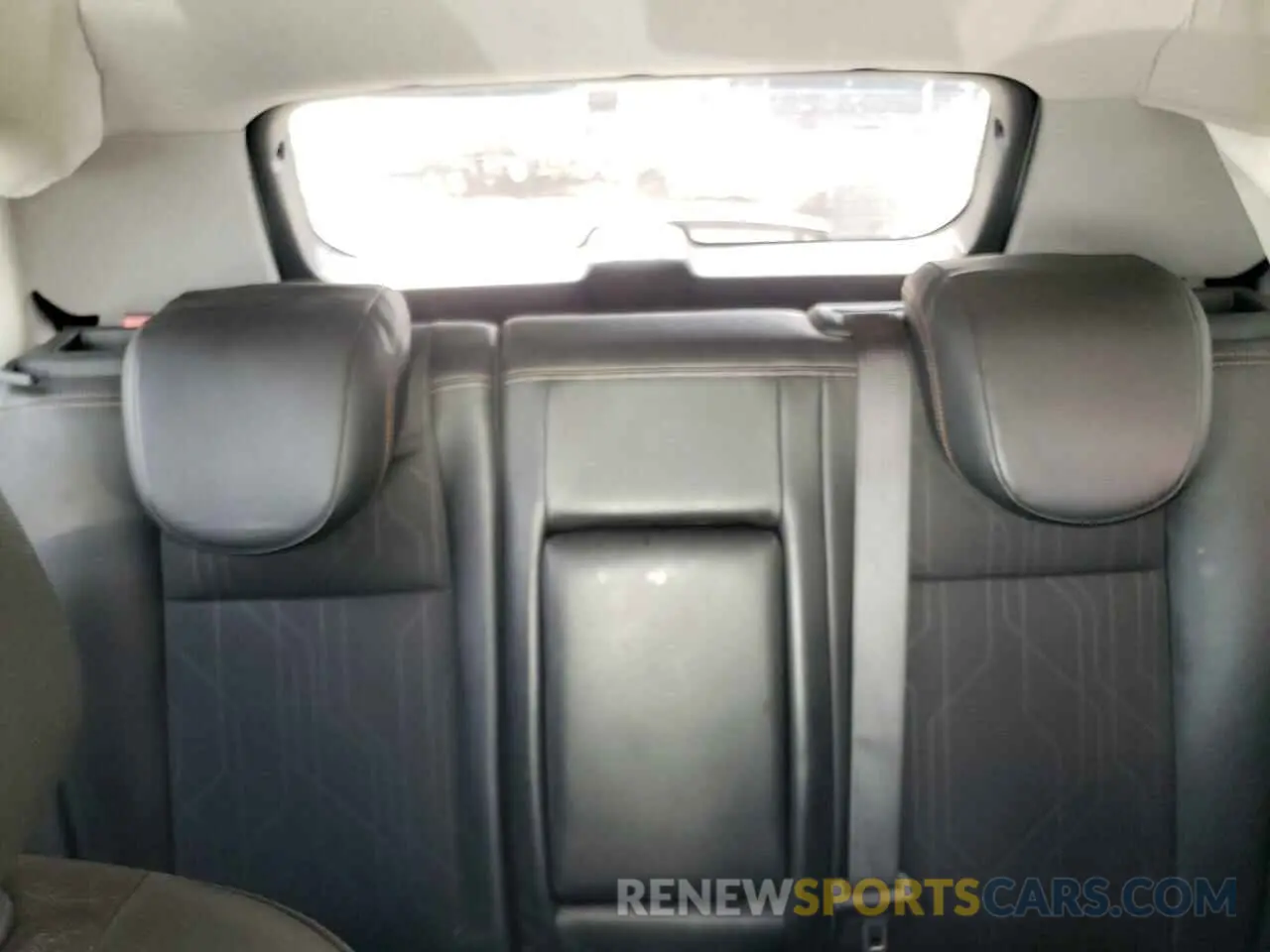 10 Photograph of a damaged car KL7CJLSM0MB367872 CHEVROLET TRAX 2021